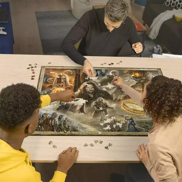 The Lord of the Rings: The Two Towers - Standard Adult Puzzle, 2000 Pieces