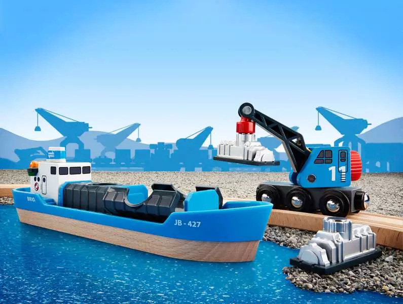 Harbour Freight Ship and Crane