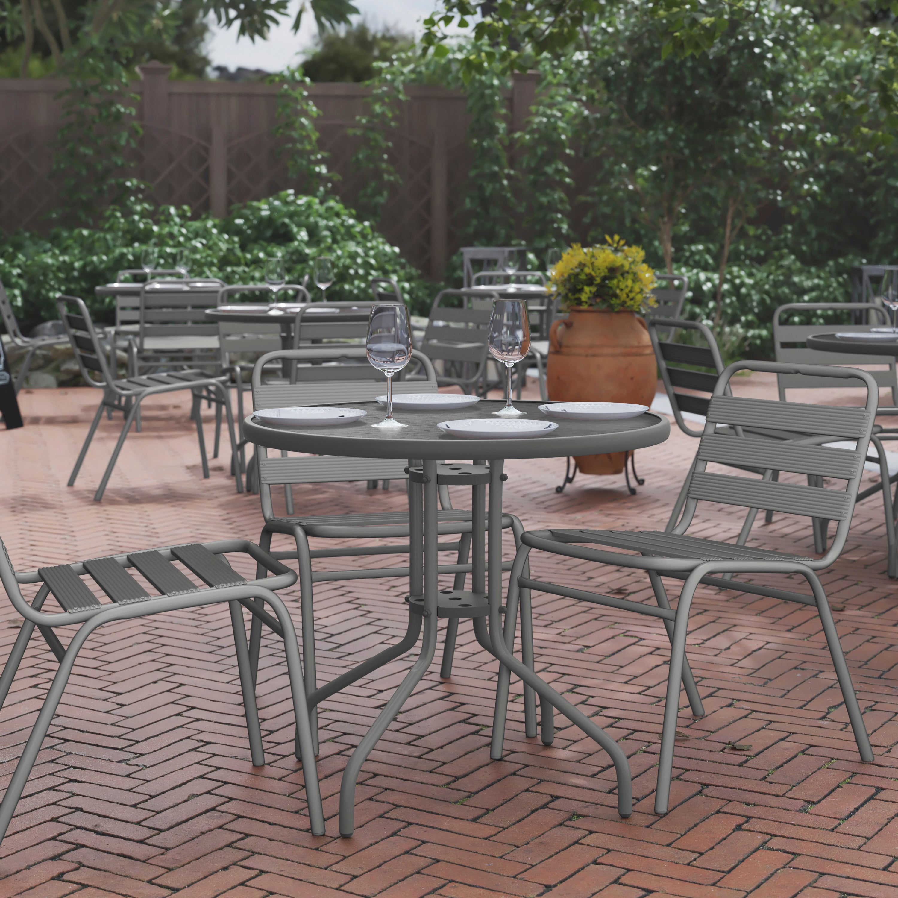 Bellamy 31.5'' Silver Round Tempered Glass Metal Table