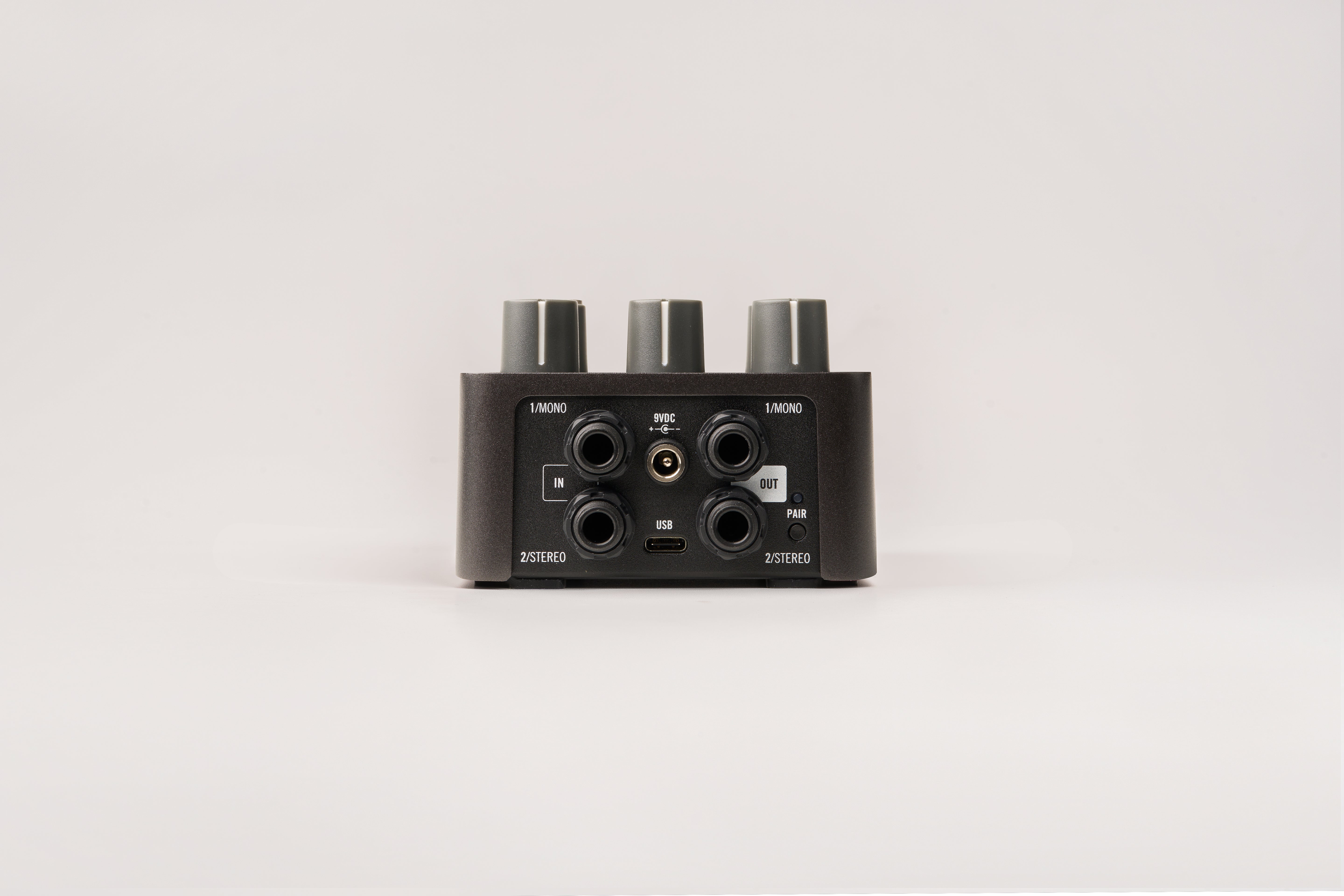 Universal Audio GALAXY 74' Tape Echo and Reverb Pedal
