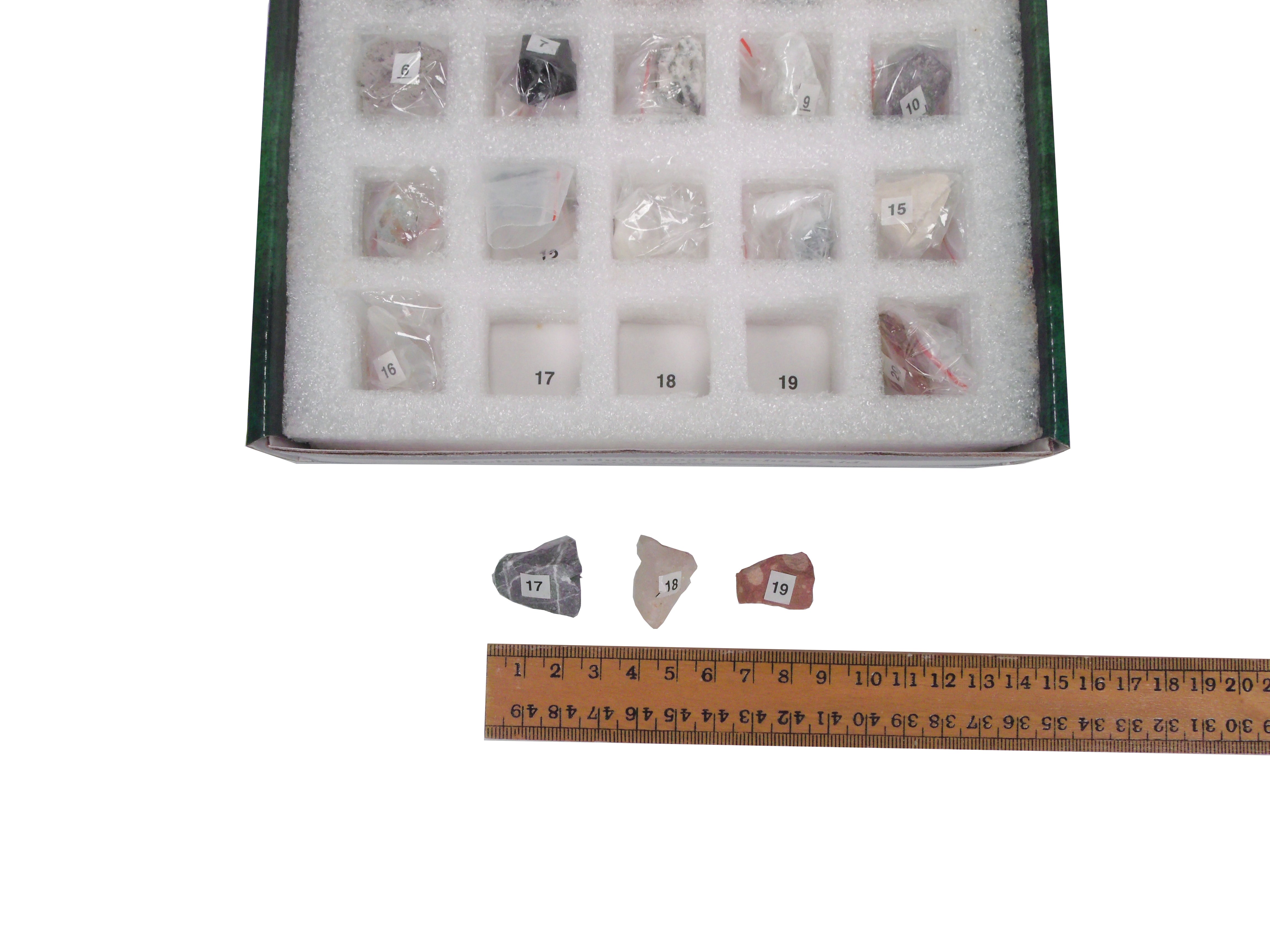 United Scientific® Collection Of 20 Rocks