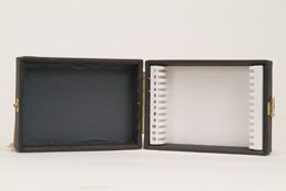 Slide box for 12 microscope slides