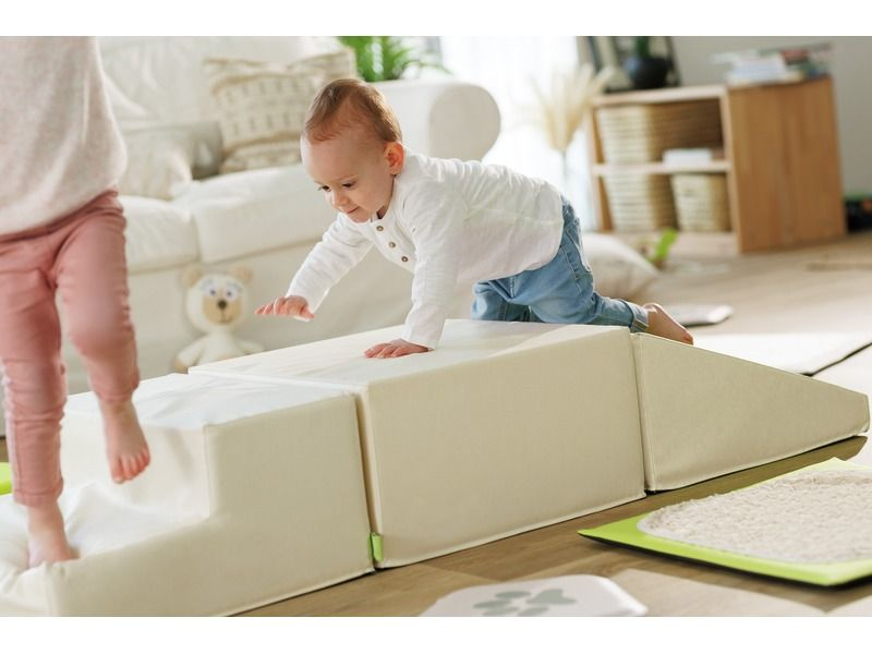 Tiny Tot Trapezium - Natural, 9.4"H