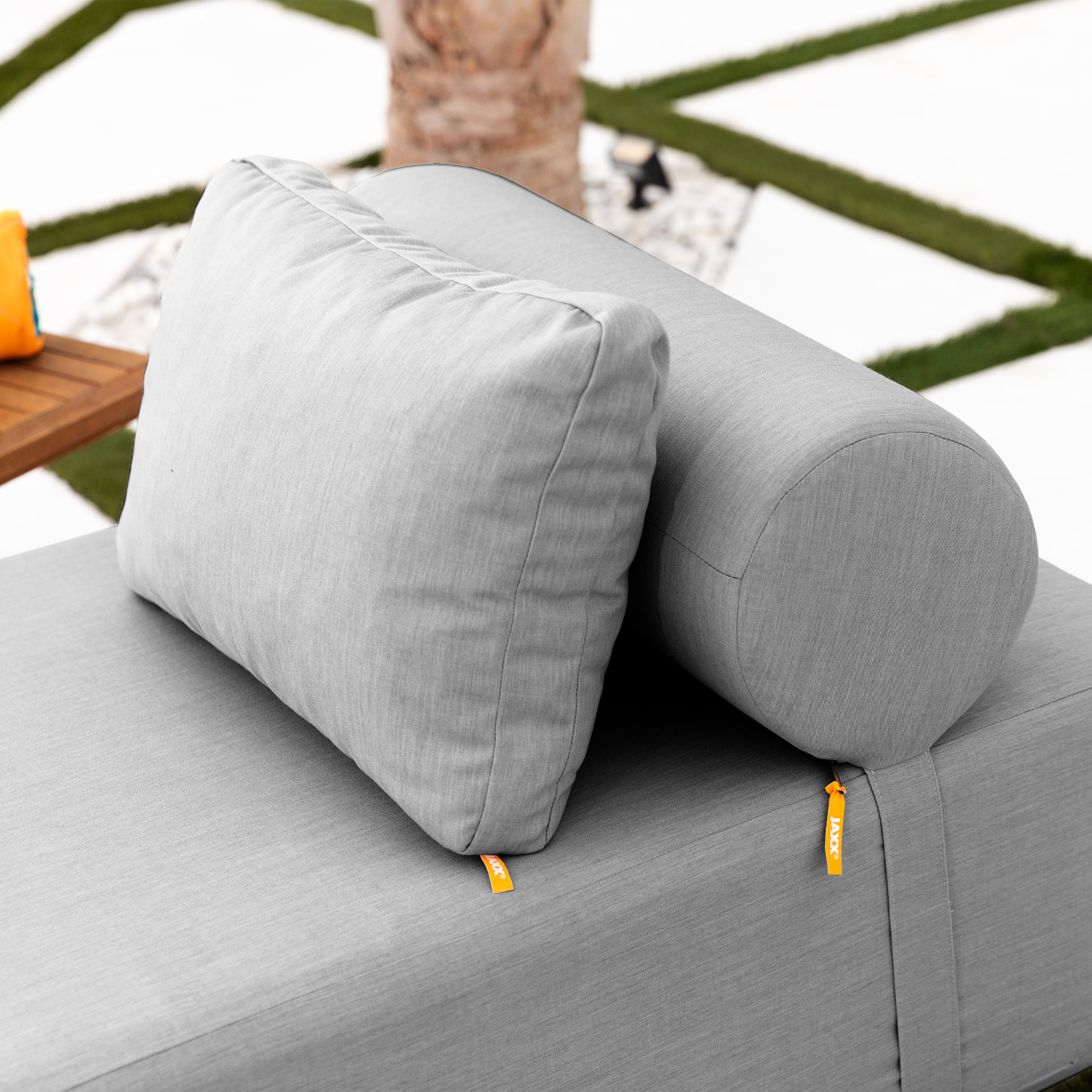 Jaxx Alvy Outdoor Sun Lounger – Luxurious Sunbed with Hevea Wood Feet, Sunbrella Granite