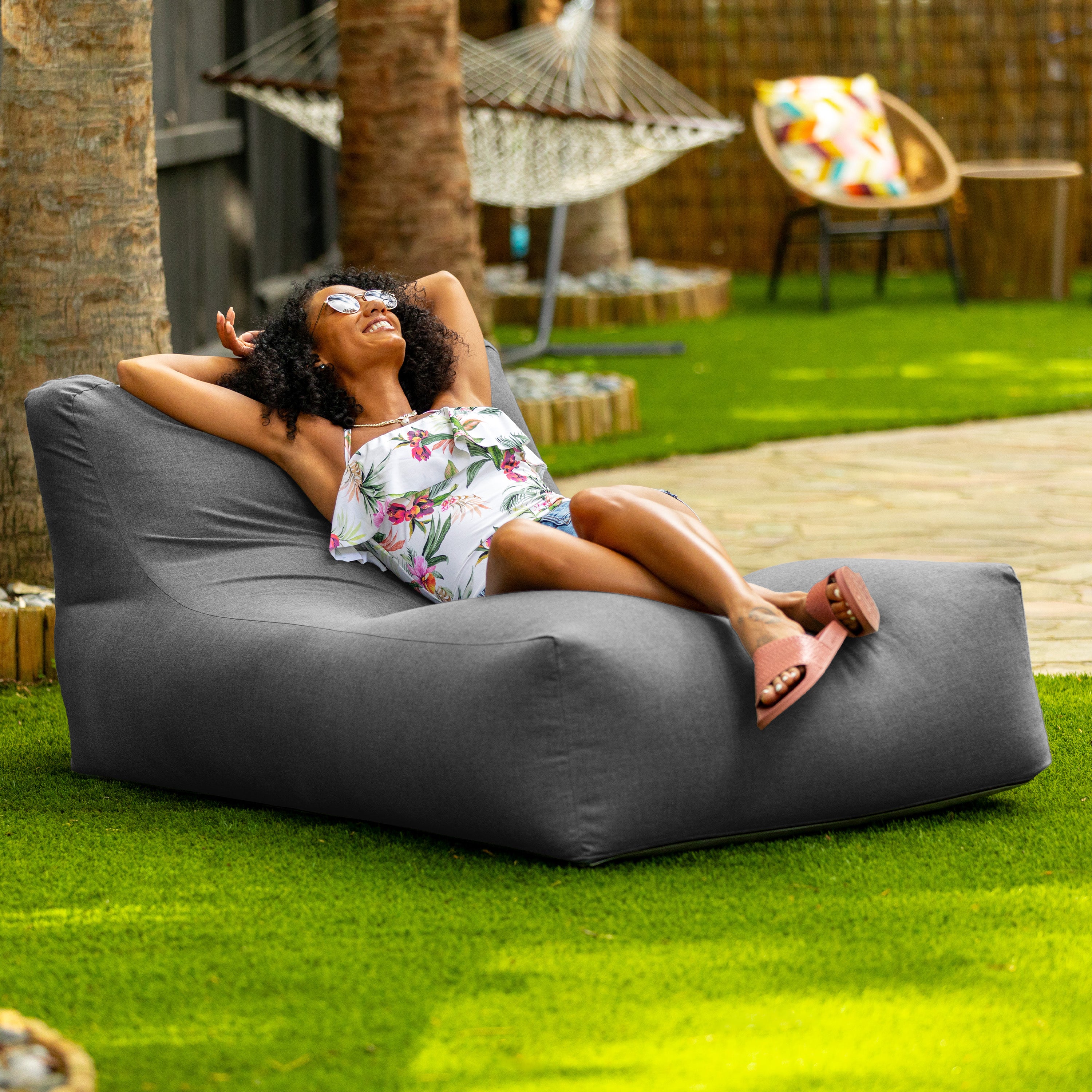 Coza Outdoor Sun Lounger - Luxurious Giant Outdoor Chaise - Sunbrella, Charcoal