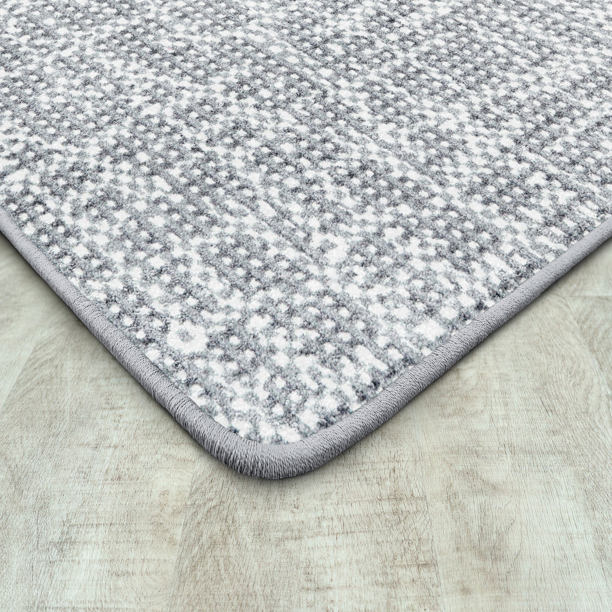 Attractive Choice 5'4" x 7'8" area rug in color Cloudy