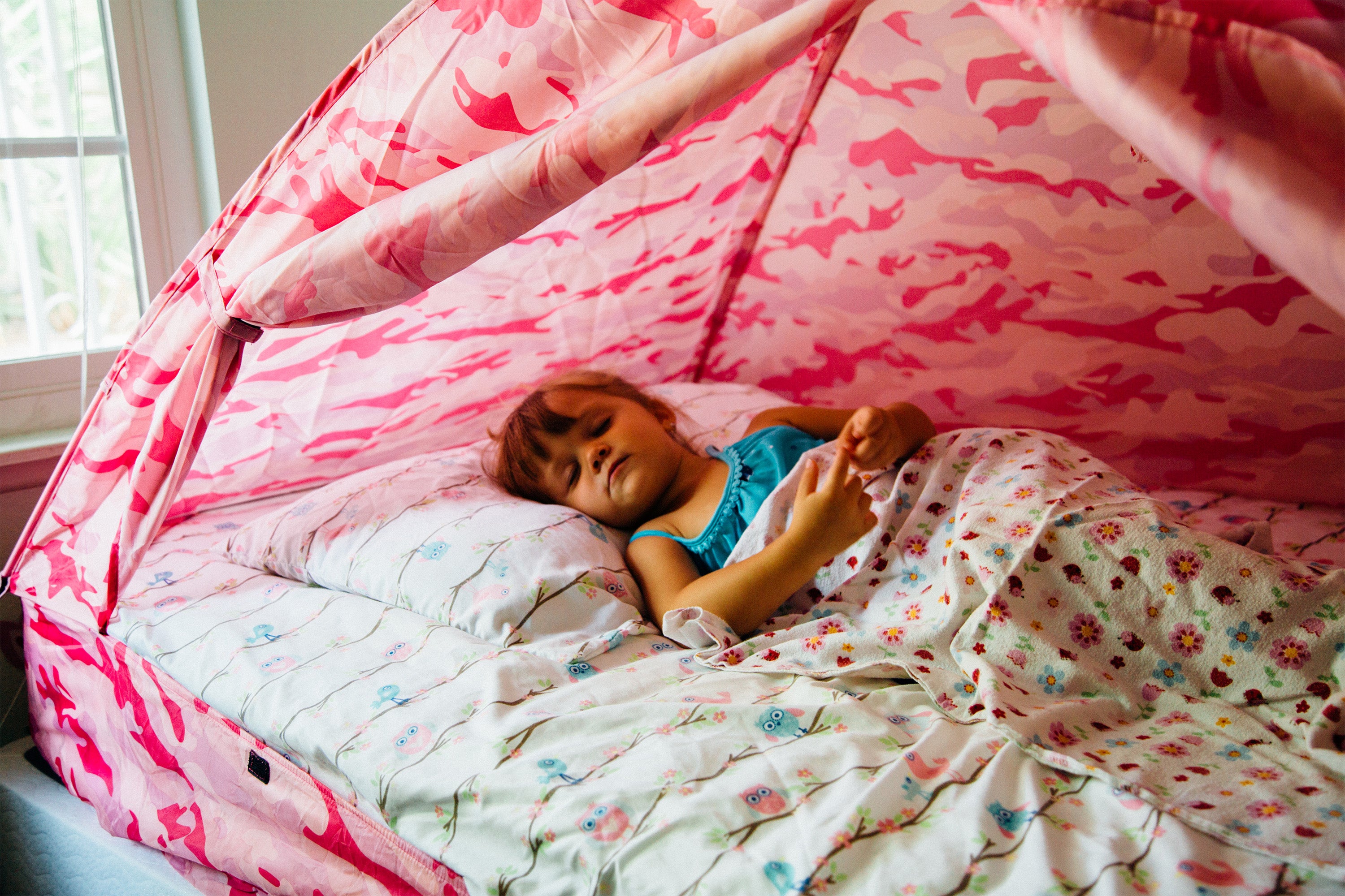 Pink Camo Bed Tent - Twin Size