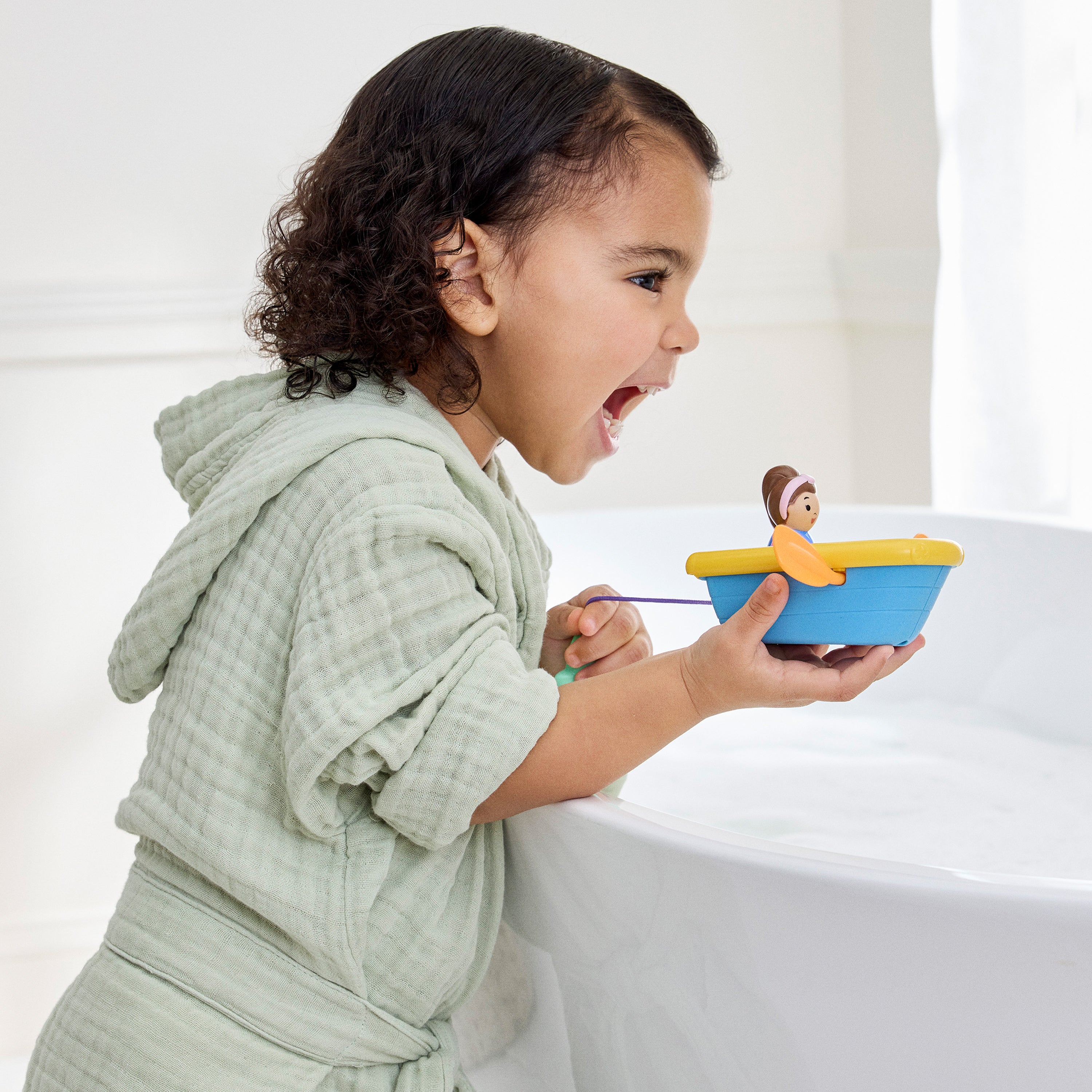Ms. Rachel Official Row Your Boat Water Toy, Educational Bath Toys & Toddler Toys for Girls & Boys Ages 2-3+ Years