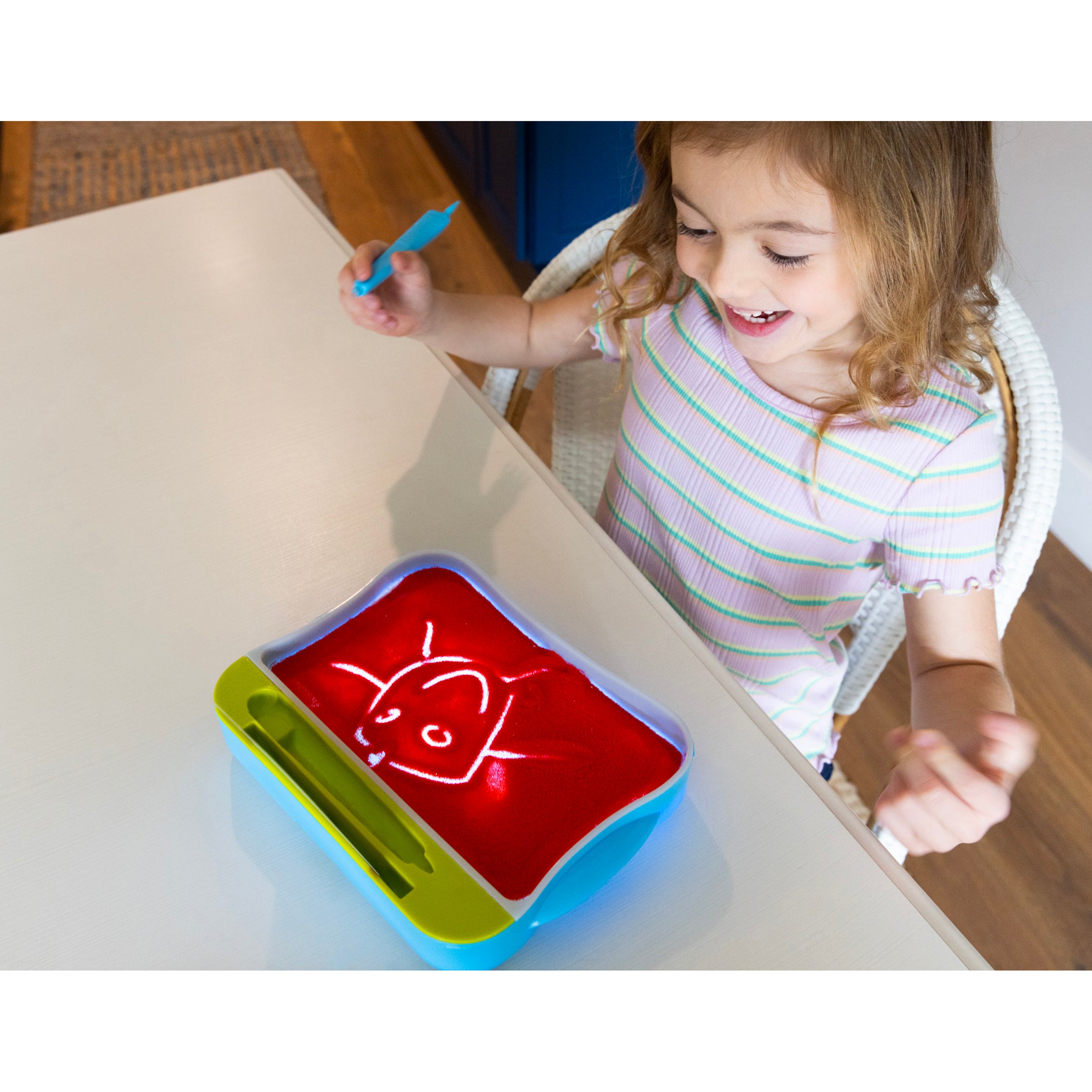 Light-Up Tracing Center