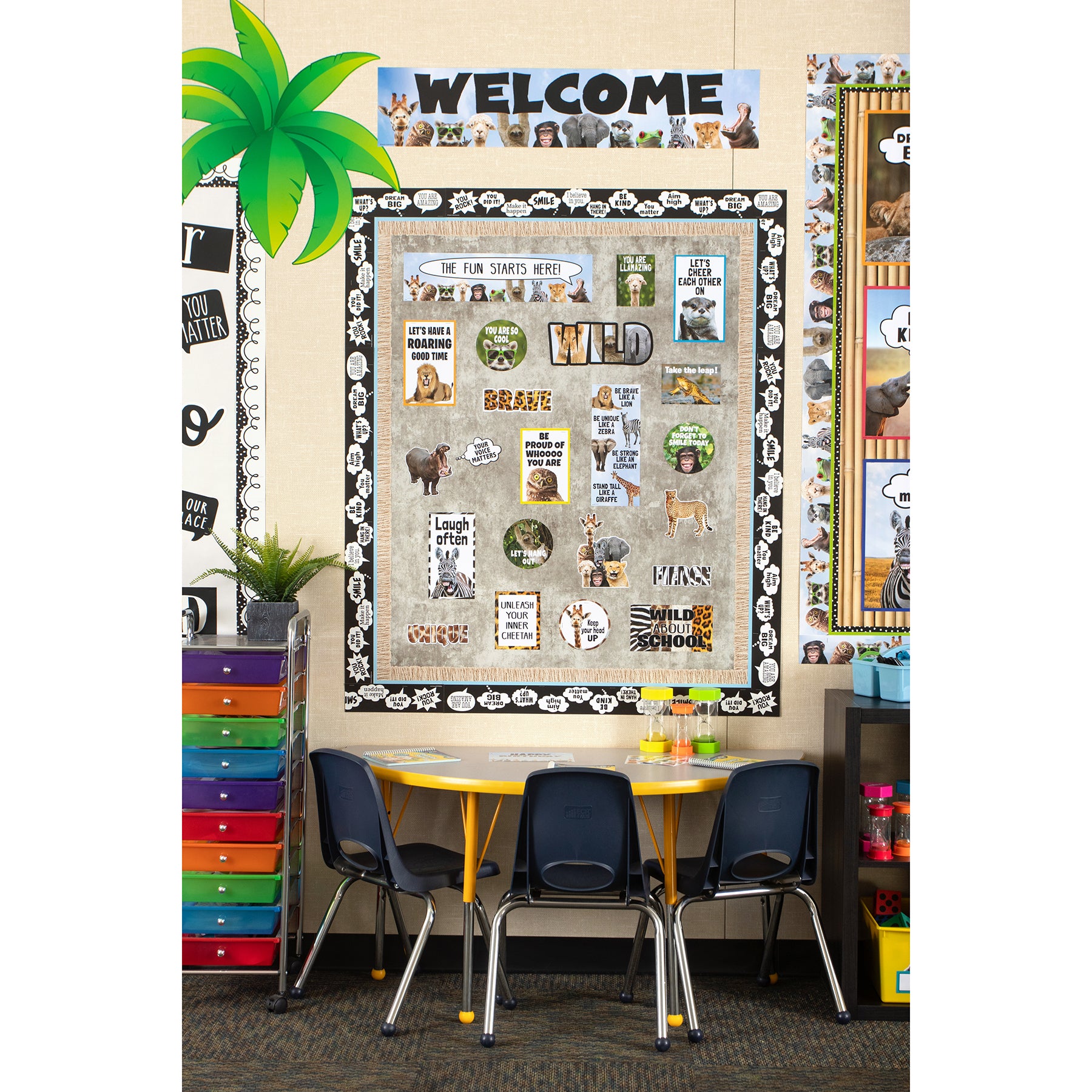 Go Wild Animals Welcome Banner, 8" x 39"