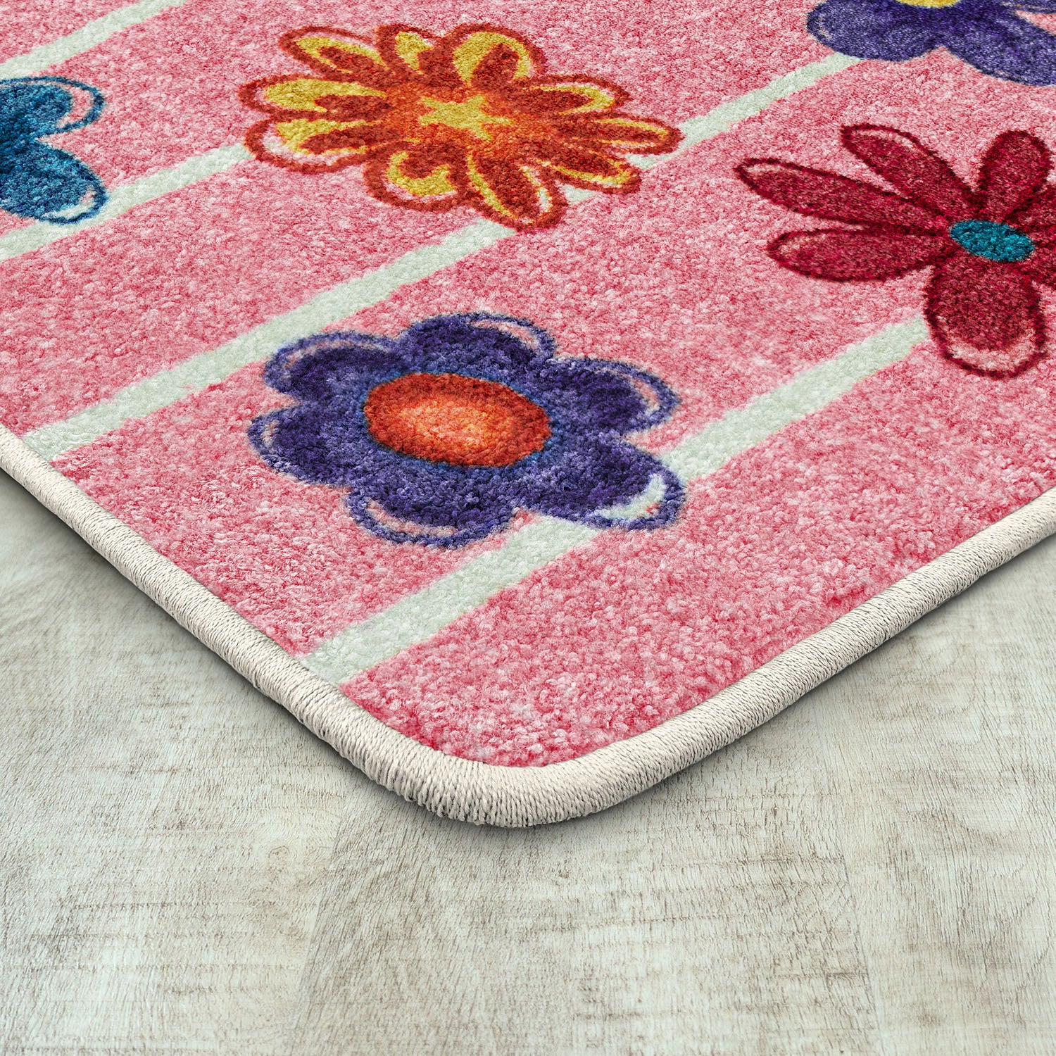 Big Blooms 3'10" x 5'4" area rug in color Bouquet