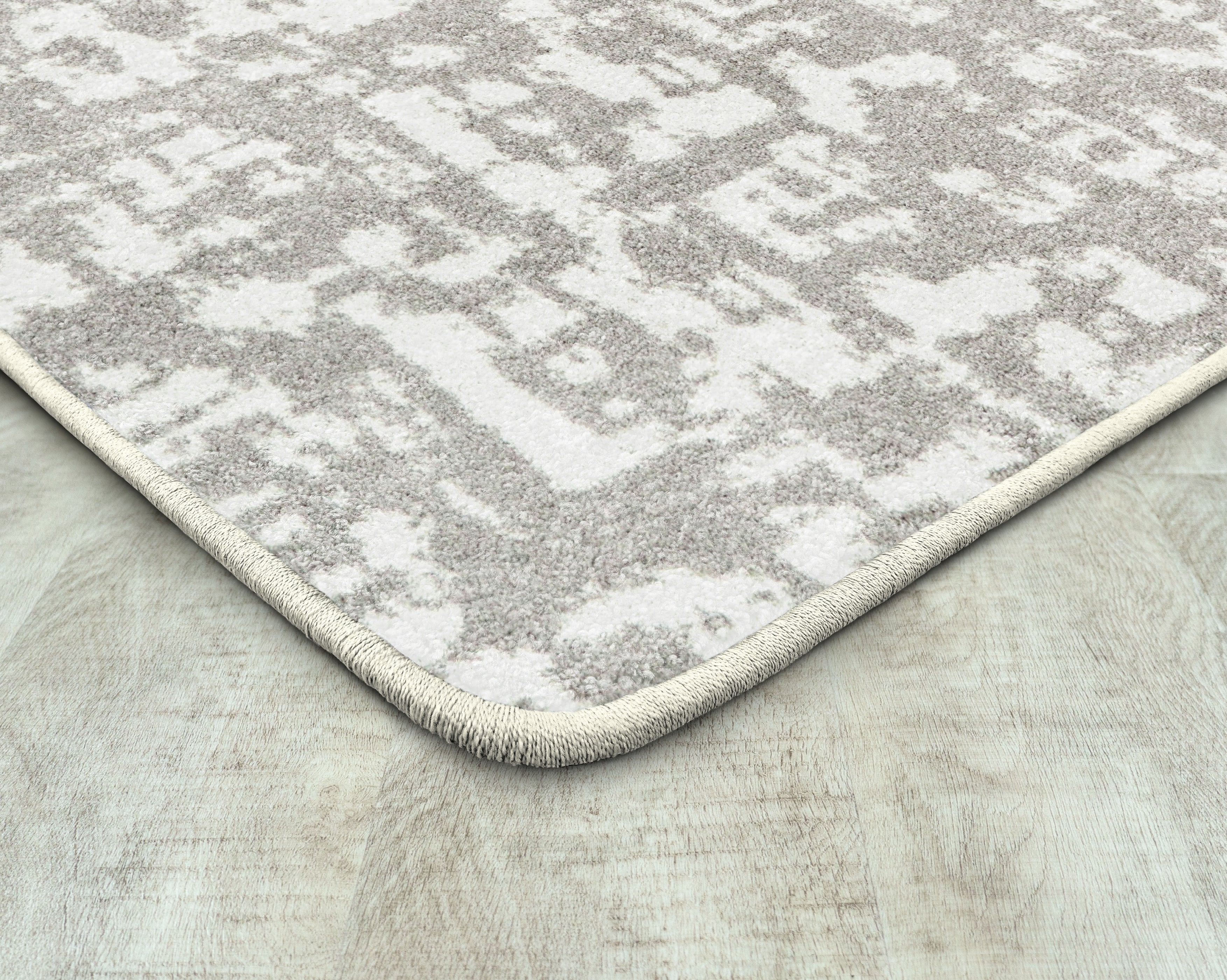 Block Print 3'10" x 5'4" area rug in color Dove