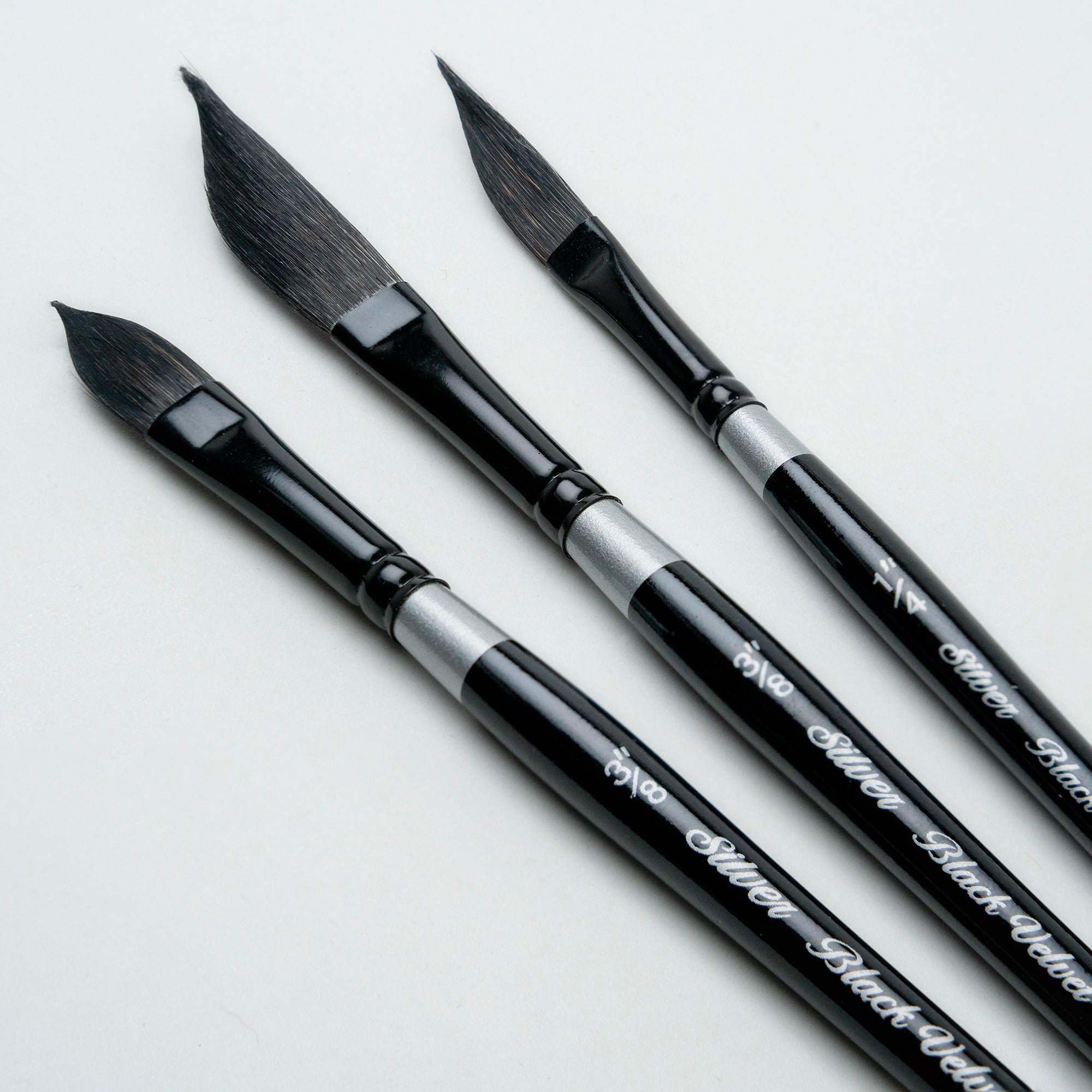 Black Velvet Dagger/Oval Brushes, Set of 3