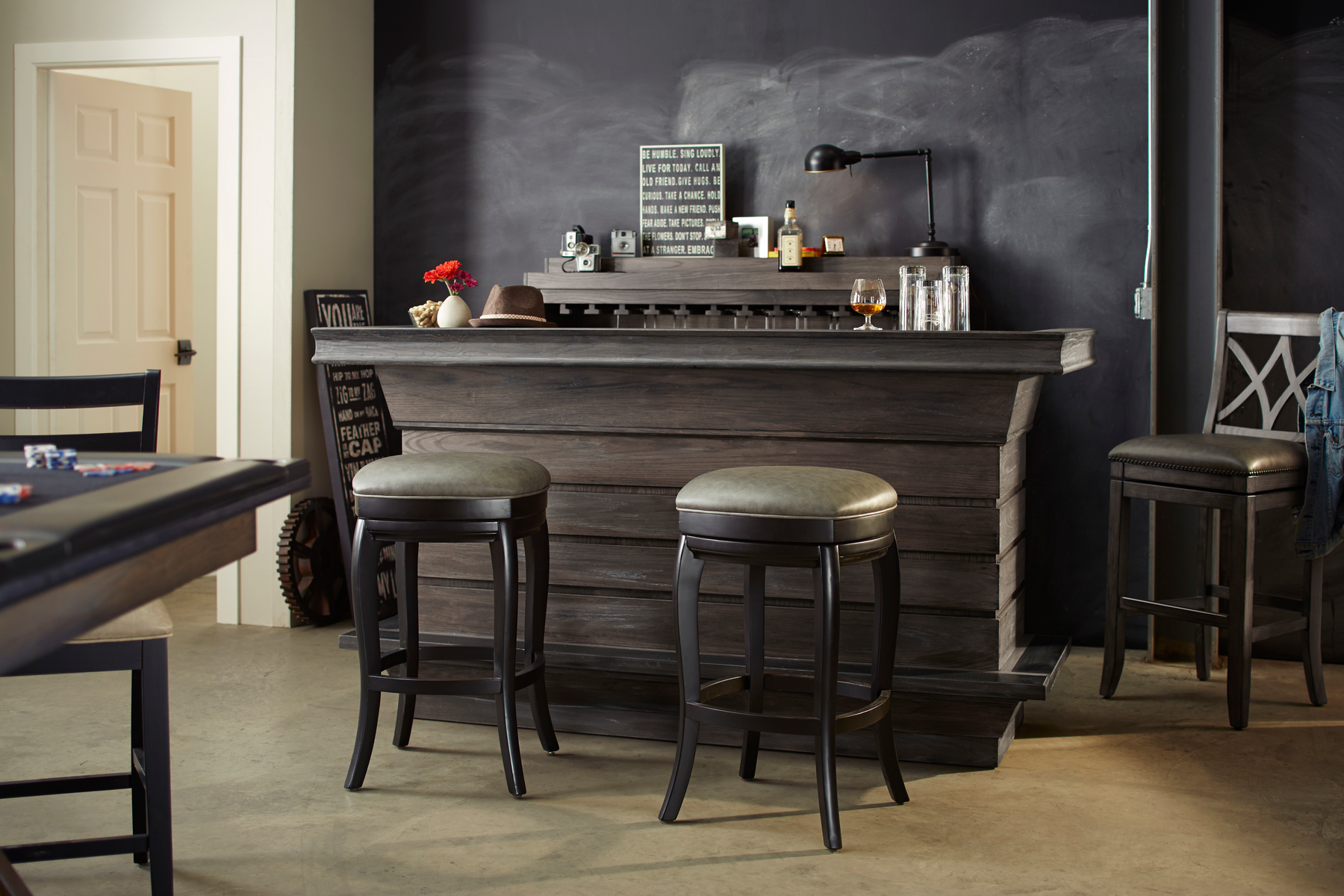 American Heritage® Caliente Home Bar (Glacier)