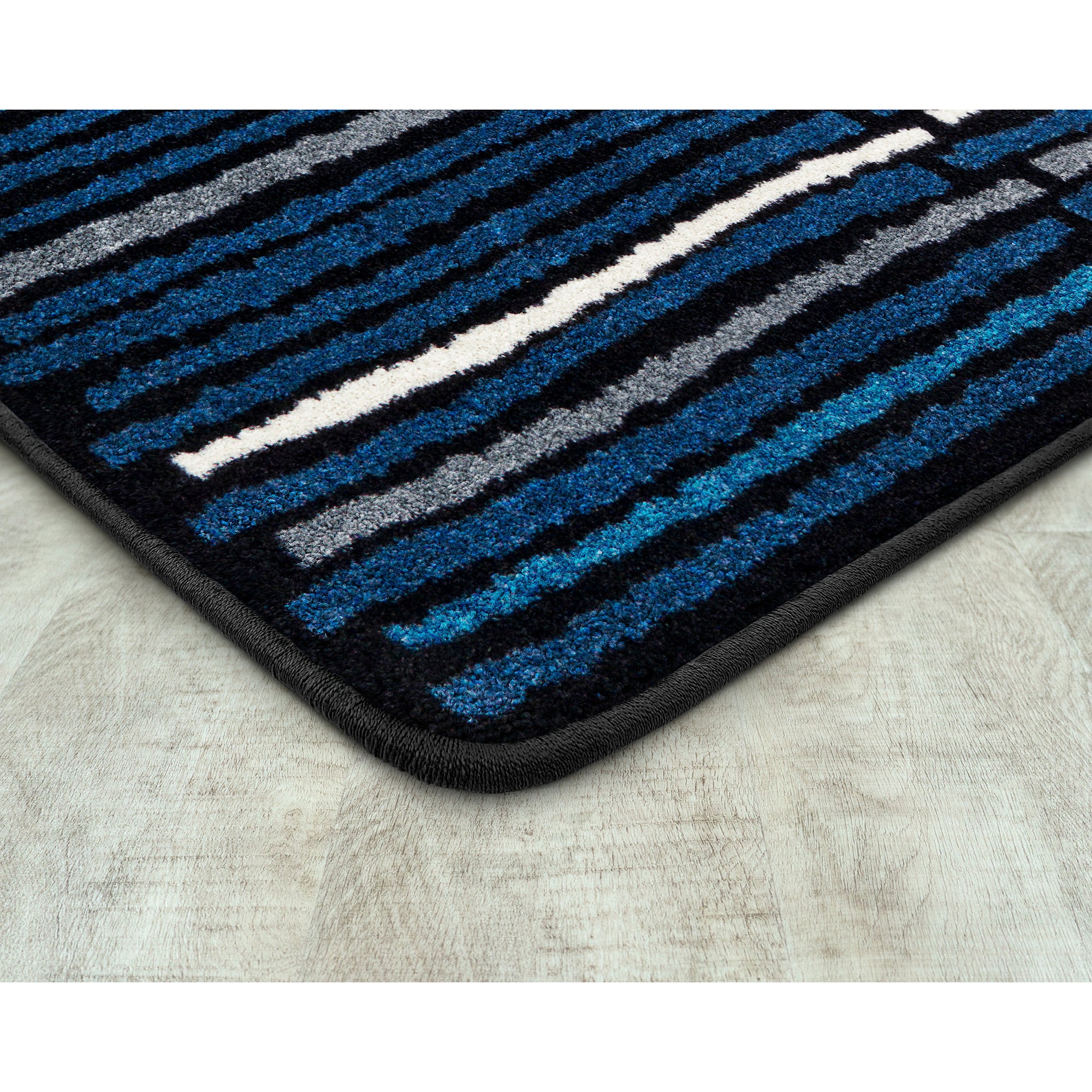 Cascade 7'8" x 10'9" area rug in color Sapphire