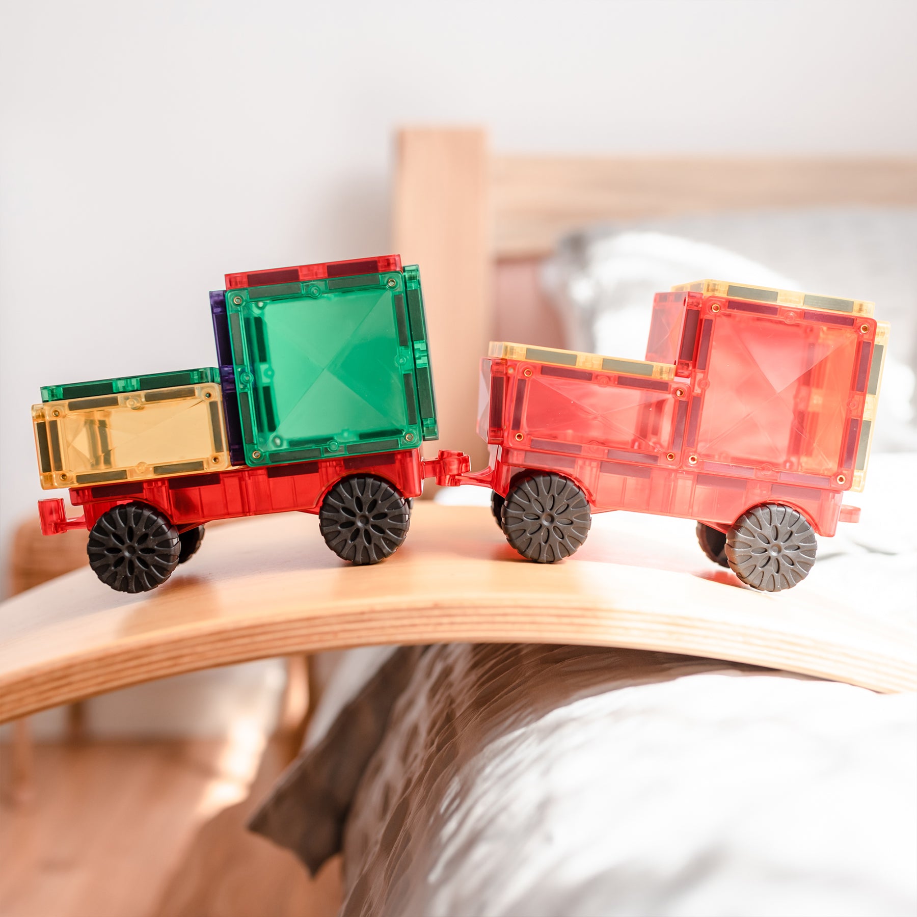 Magnetic Tiles Rainbow Motion Pack, 24 Pieces