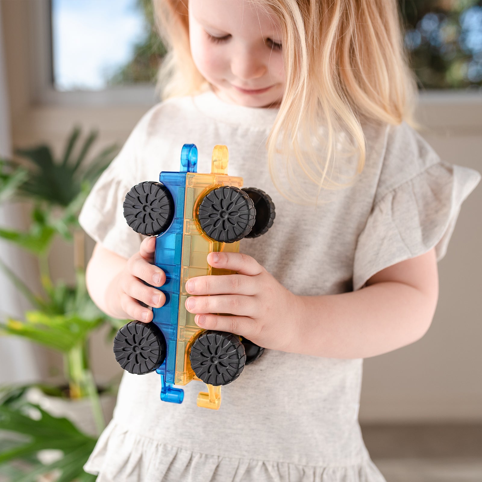 Magnetic Tiles Rainbow Car Pack, 2 Pieces
