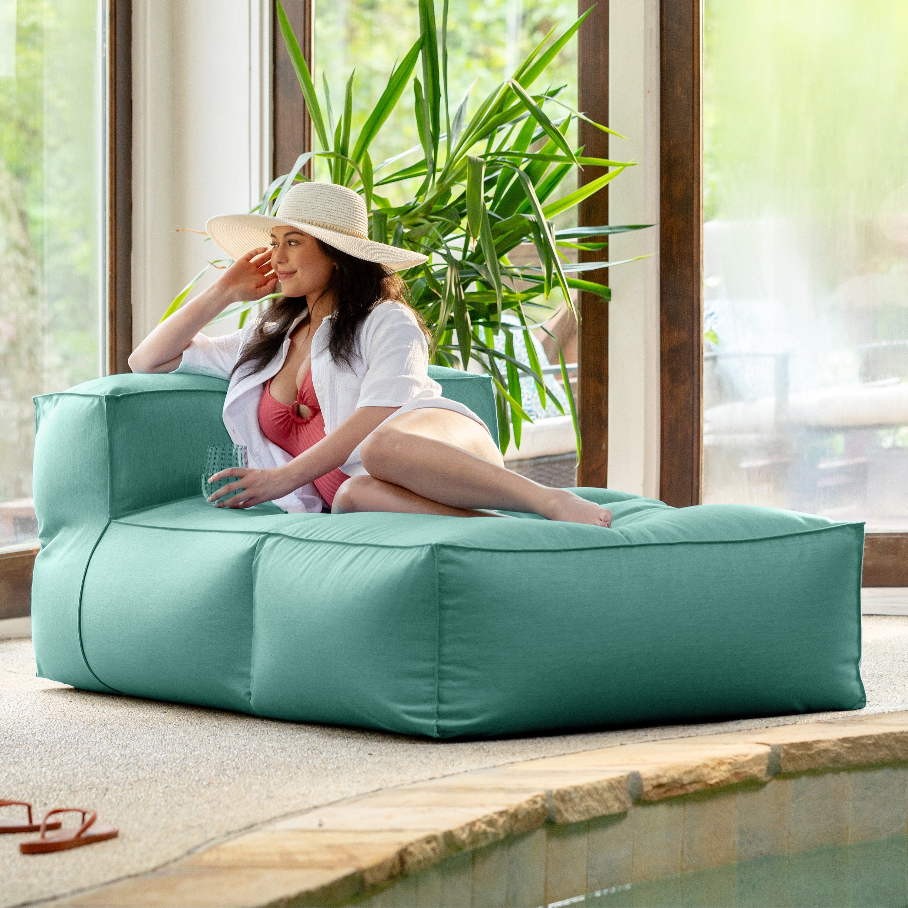 Baya Outdoor Chaise - Luxurious Chaise Sun Lounger for Poolside or Hospitality, Breeze