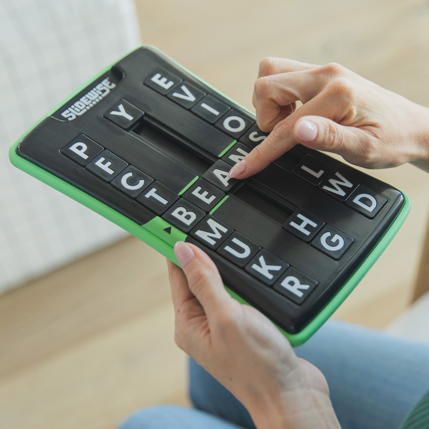 SlideWise The Sliding Word Puzzle Game
