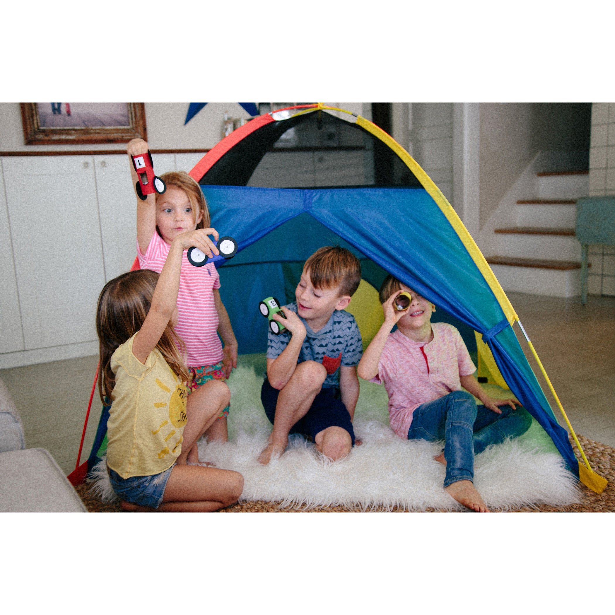 Super Duper 4-Kid Dome Tent - Blue / Green / Red / Yellow