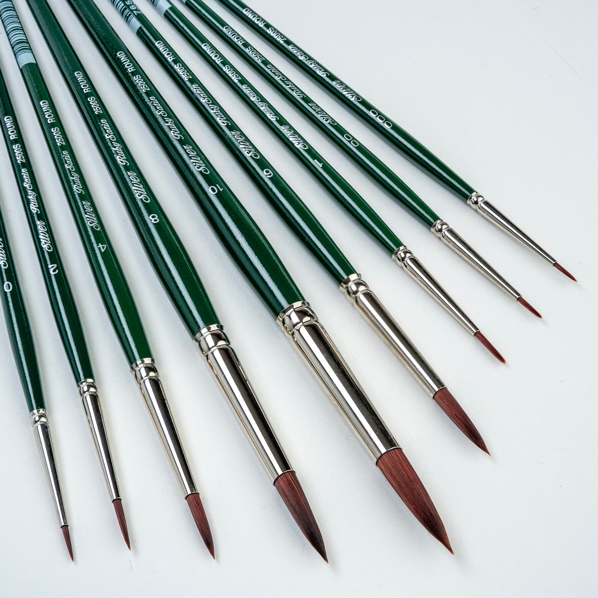 Ruby Satin Rounds, 9 Brushes