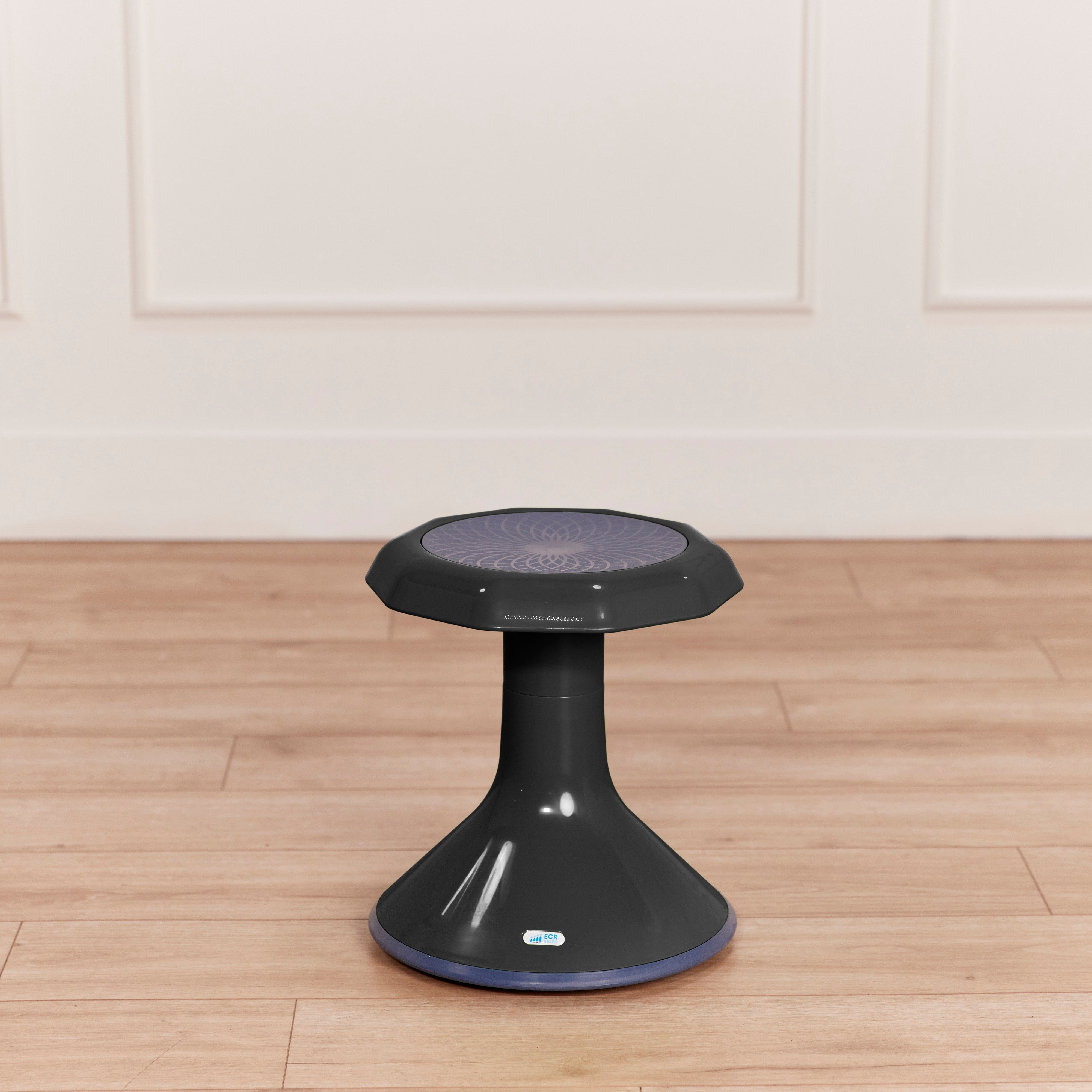 15in ACE Stool - Black