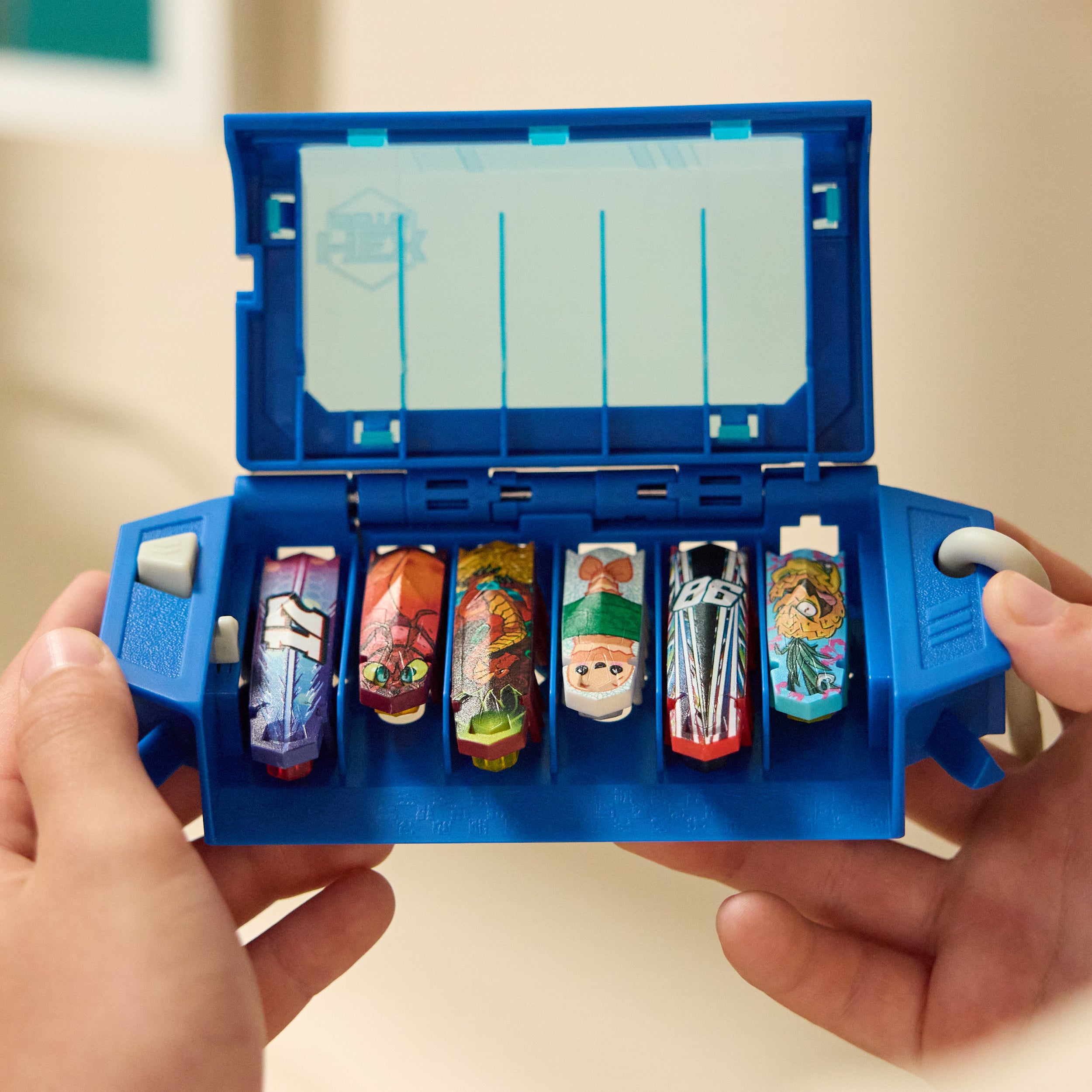 HEX BOTS Nano On-The-Go Launcher with 1 Bonus Flash Nano, Autonomous Mini Robot Sensory Toy and Carrying Case, Toy Playsets for Kids Ages 3 and up