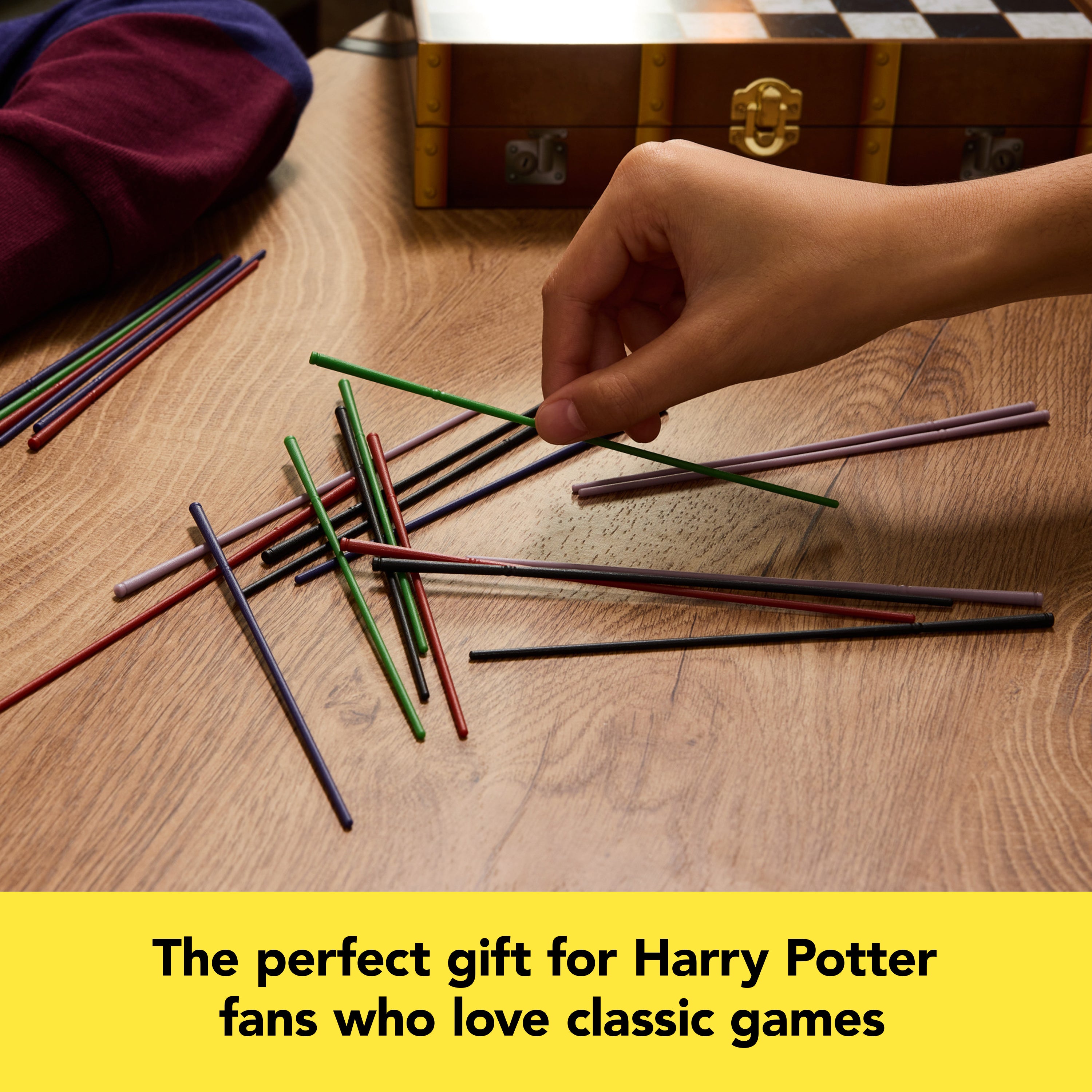 Spin Master Games, Wizarding World of Harry Potter Trunk of Games 6-in-1 Wooden Storage Box, for Muggle Fans of Harry Potter Movies, Chess Wizard, Pick-Up Wands & More, 2-4 Players, for Ages 8 & Up
