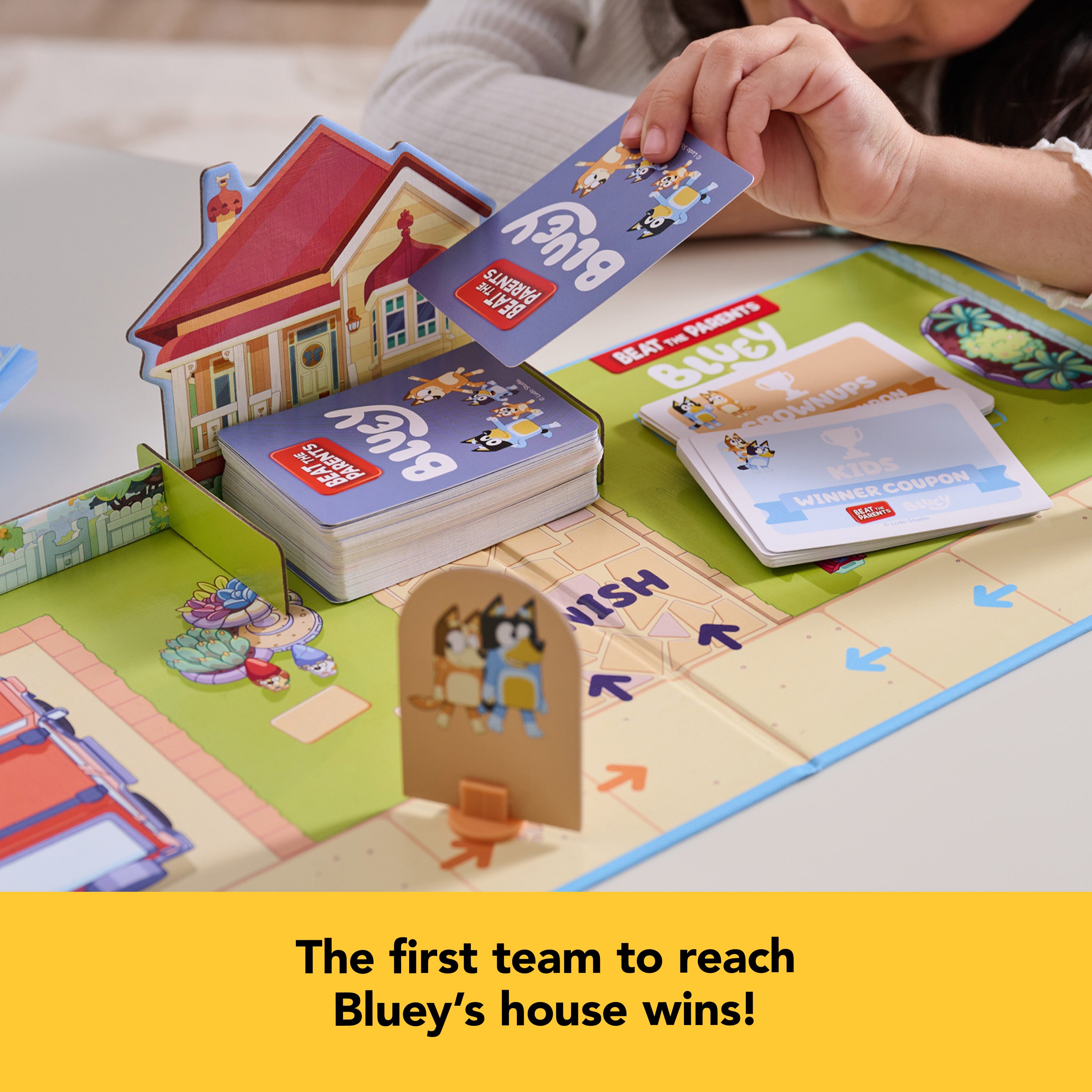 Spin Master Games, Bluey Beat the Parents, Head-to-Head Trivia & Fun Family Game Night Challenges, Easy Play, Bluey Toys, Kids & Family, 2-6 Players, for Ages 5 & Up