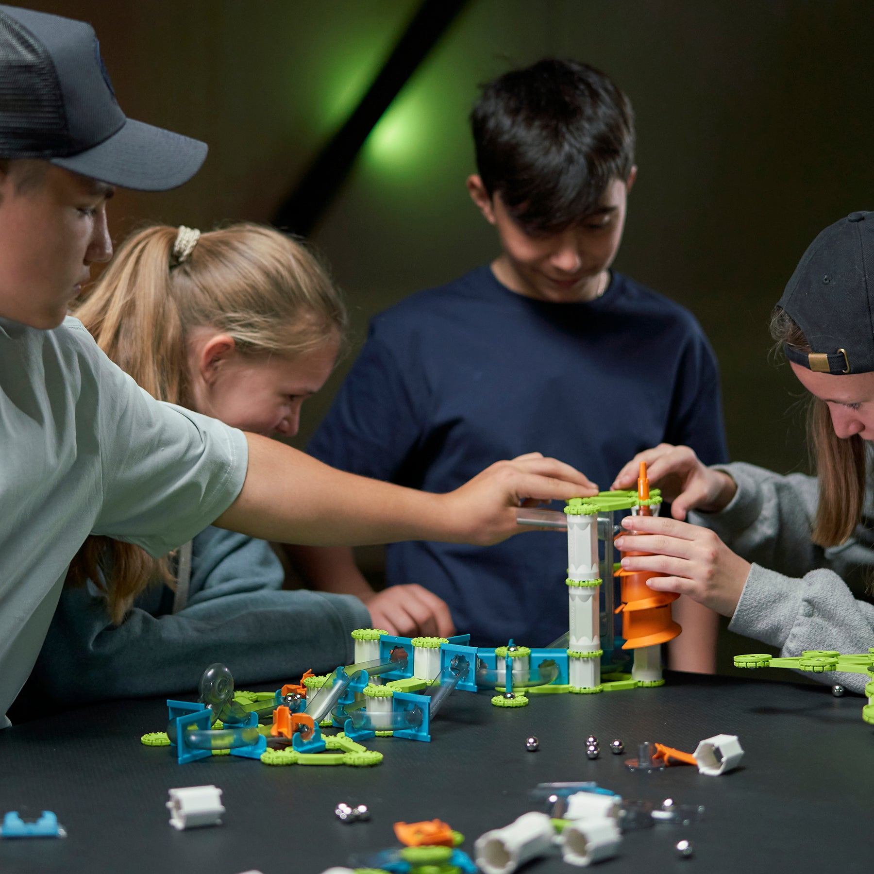 Mechanics Gravity Construction Set, Elevator Circuit Recycled, 207 Pieces