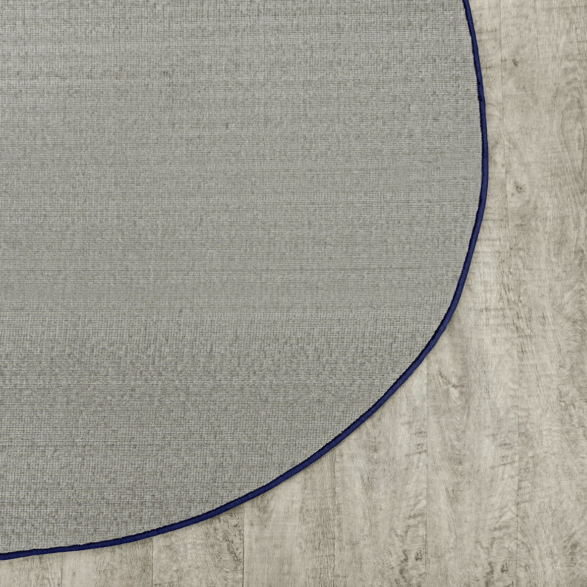 Endurance 6' x 9' Oval area rug in color Royal Blue