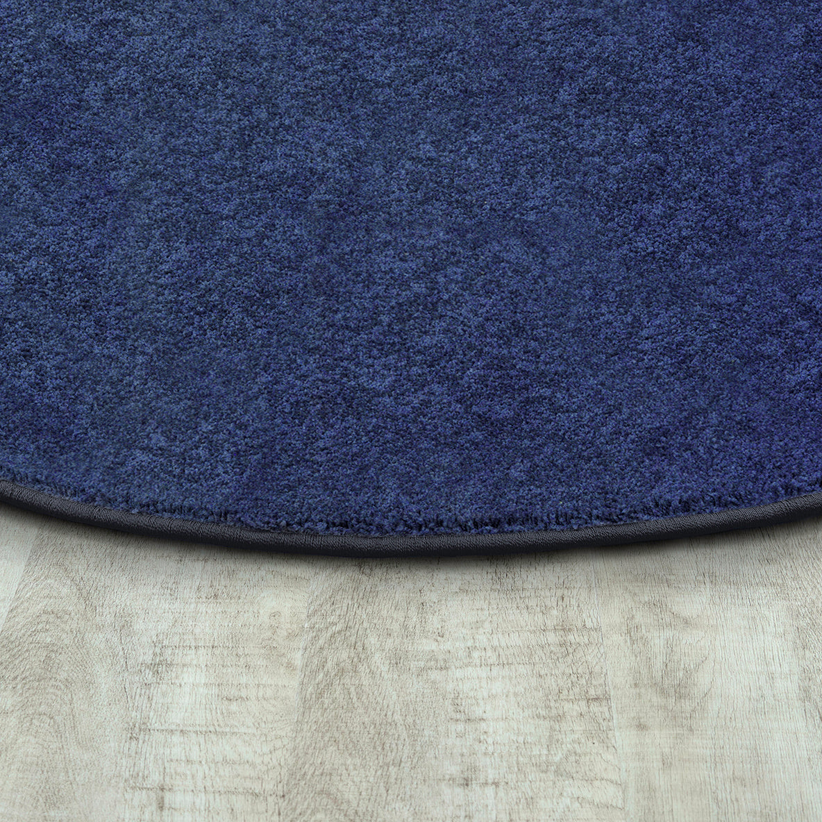 Endurance 6' x 9' Oval area rug in color Midnight Sky
