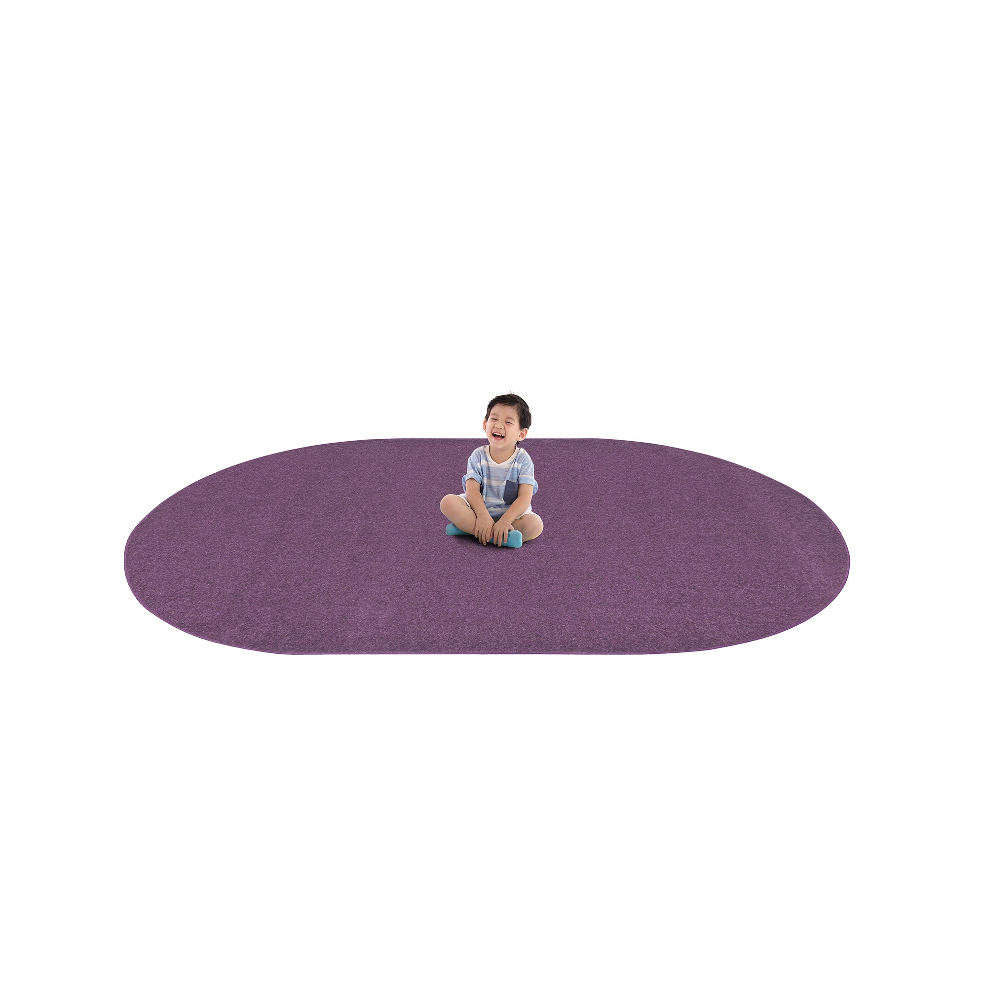 Endurance 12' x 7'6" Oval area rug in color Purple