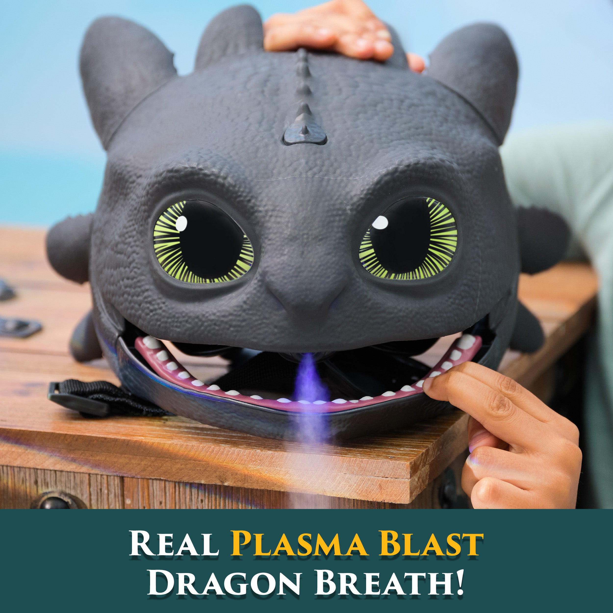 Dreamworks Dragons How To Train Your Dragon, Electronic Blast & Roar Toothless Mask, Kids Dress Up & Pretend Play Costumes for Boys & Girls Ages 4 & Up