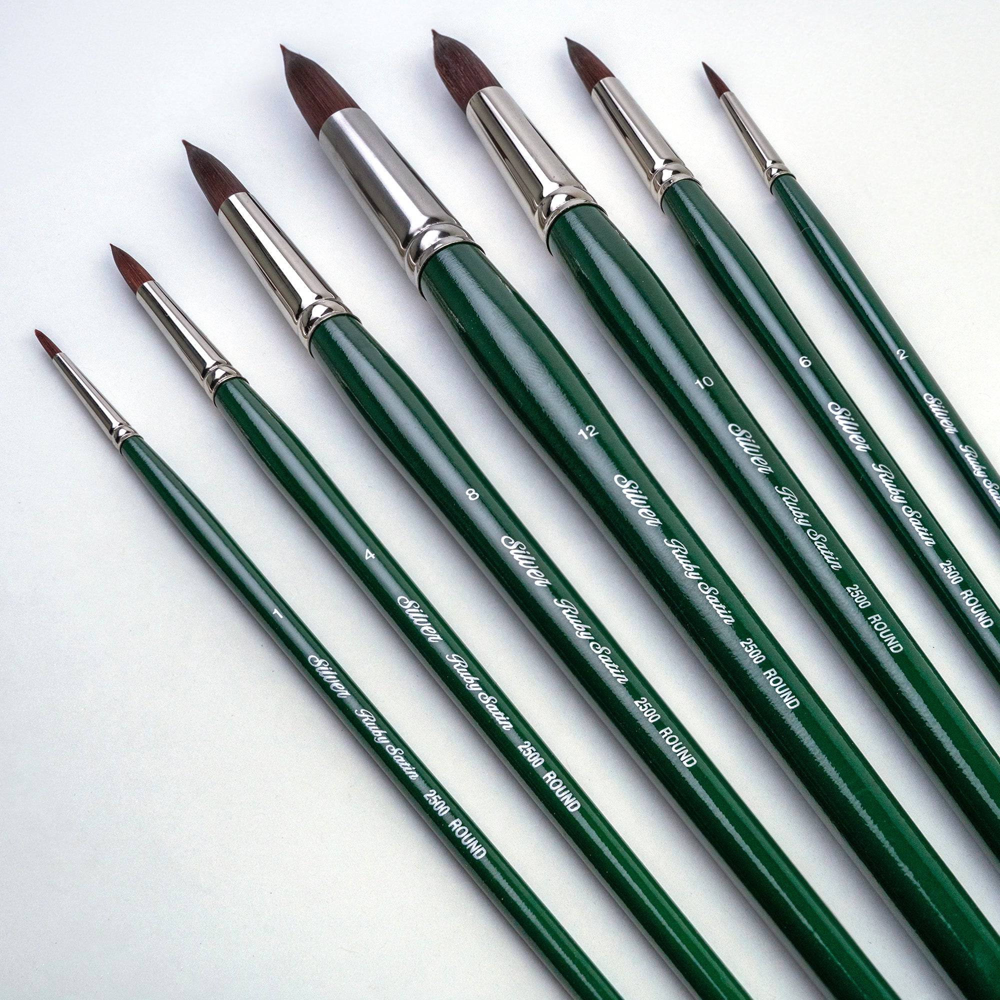 Ruby Satin Long Rounds, 7 Brushes