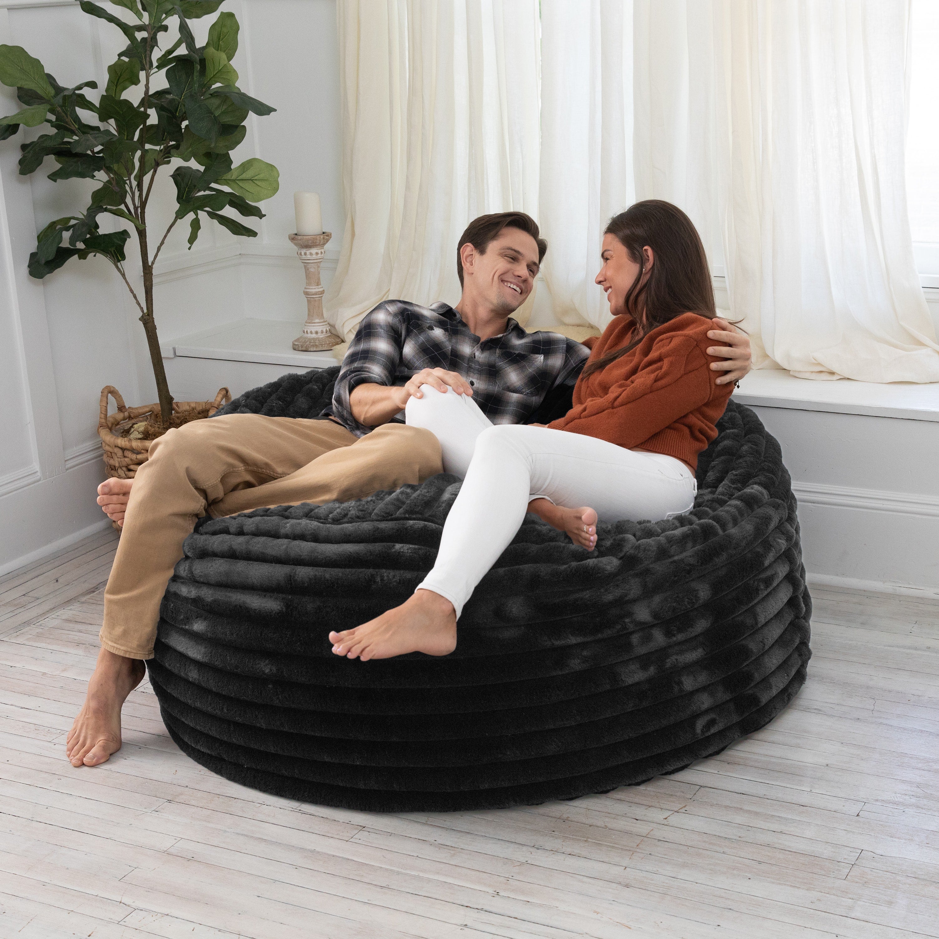 Jaxx 5 Foot Saxx Bean Bag Chair for Adults - Luxe Faux Fur, Mondo Black