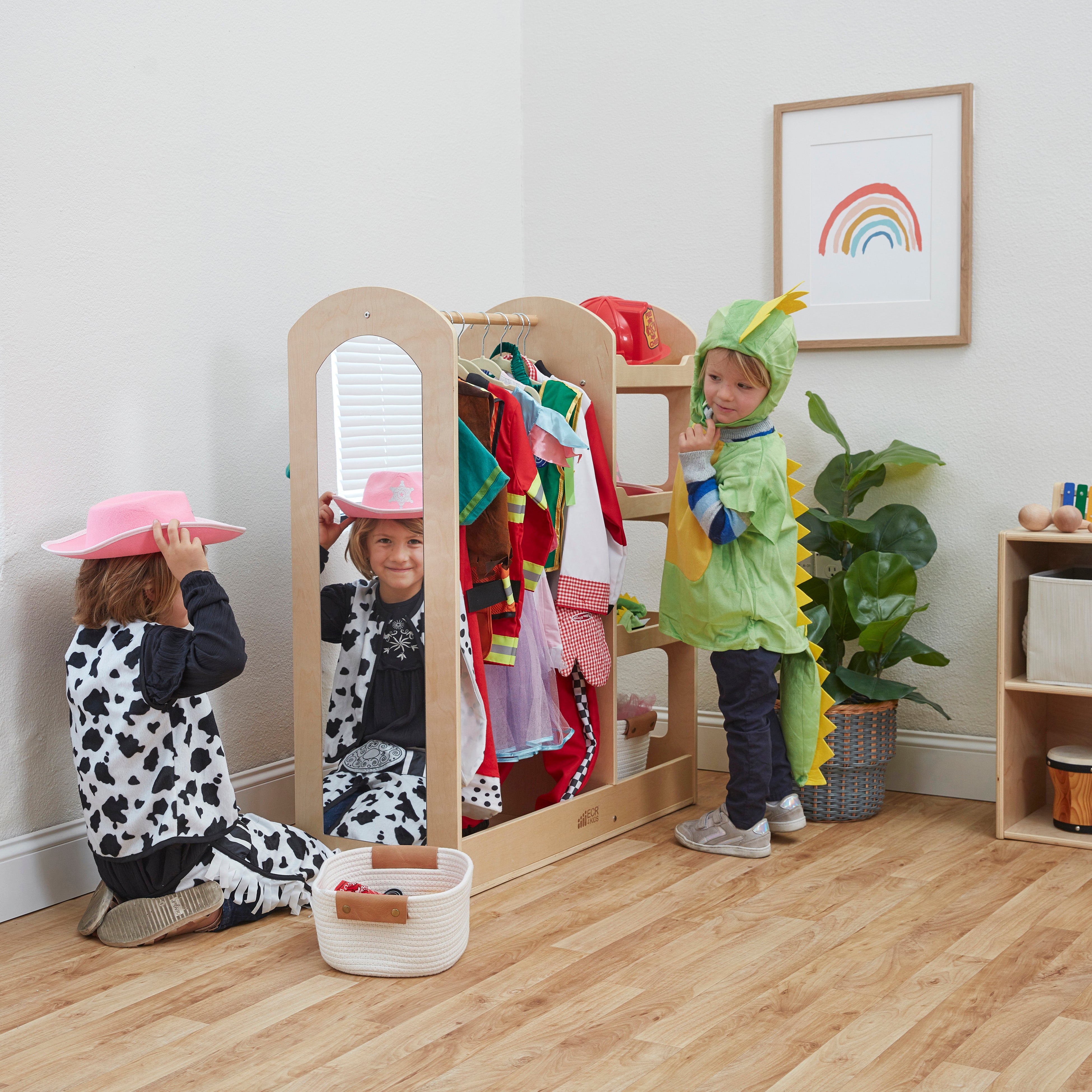 Dress-Up Center - Natural
