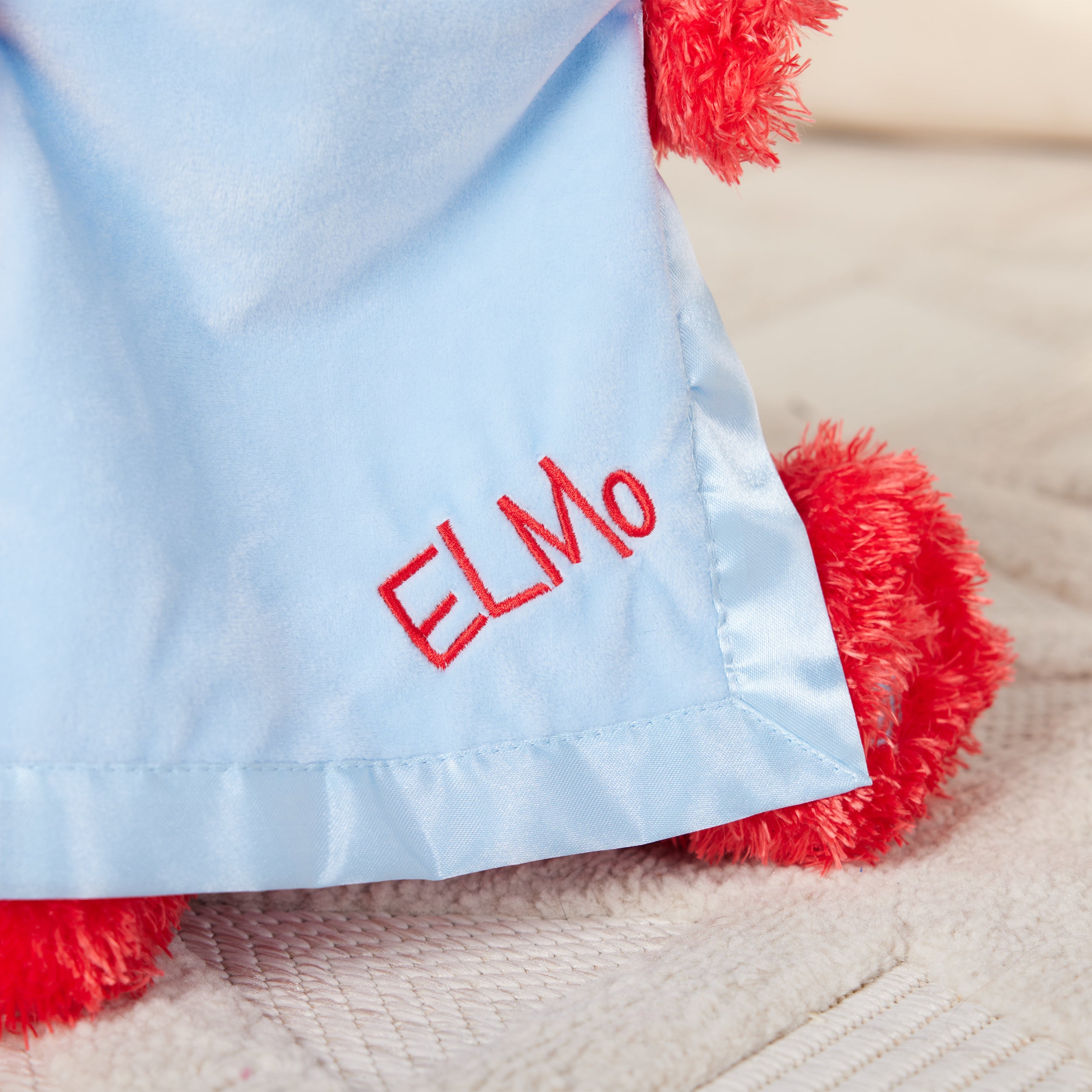 GUND Sesame GUND Sesame Street Official Peek-a-Boo Elmo Animated Muppet Plush, Premium Plush Sensory Toy for Ages 18 Months & Up, Red/Blue, 15”