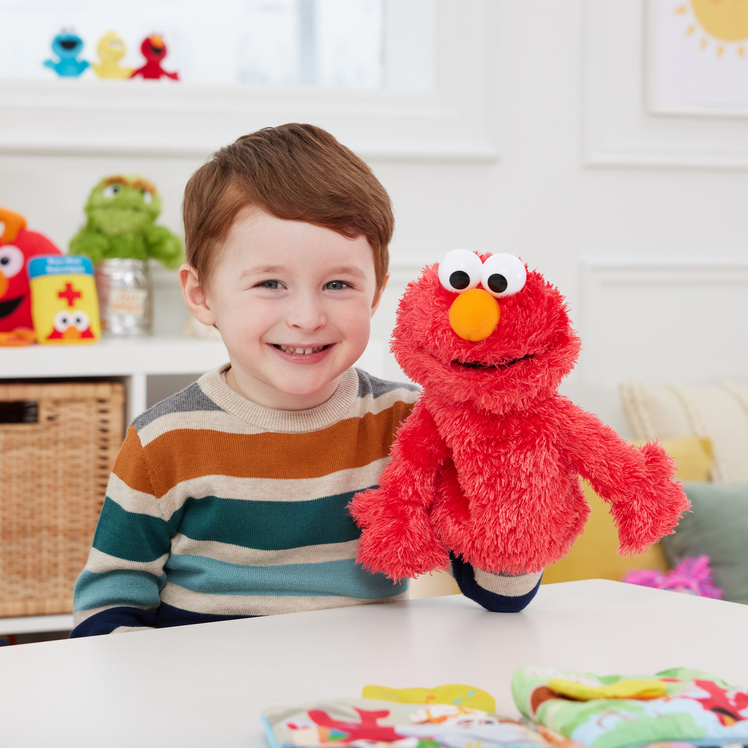 GUND Sesame Street Official Elmo Muppet Plush Hand Puppet, Premium Plush Toy for Ages 1 & Up, Red, 11”