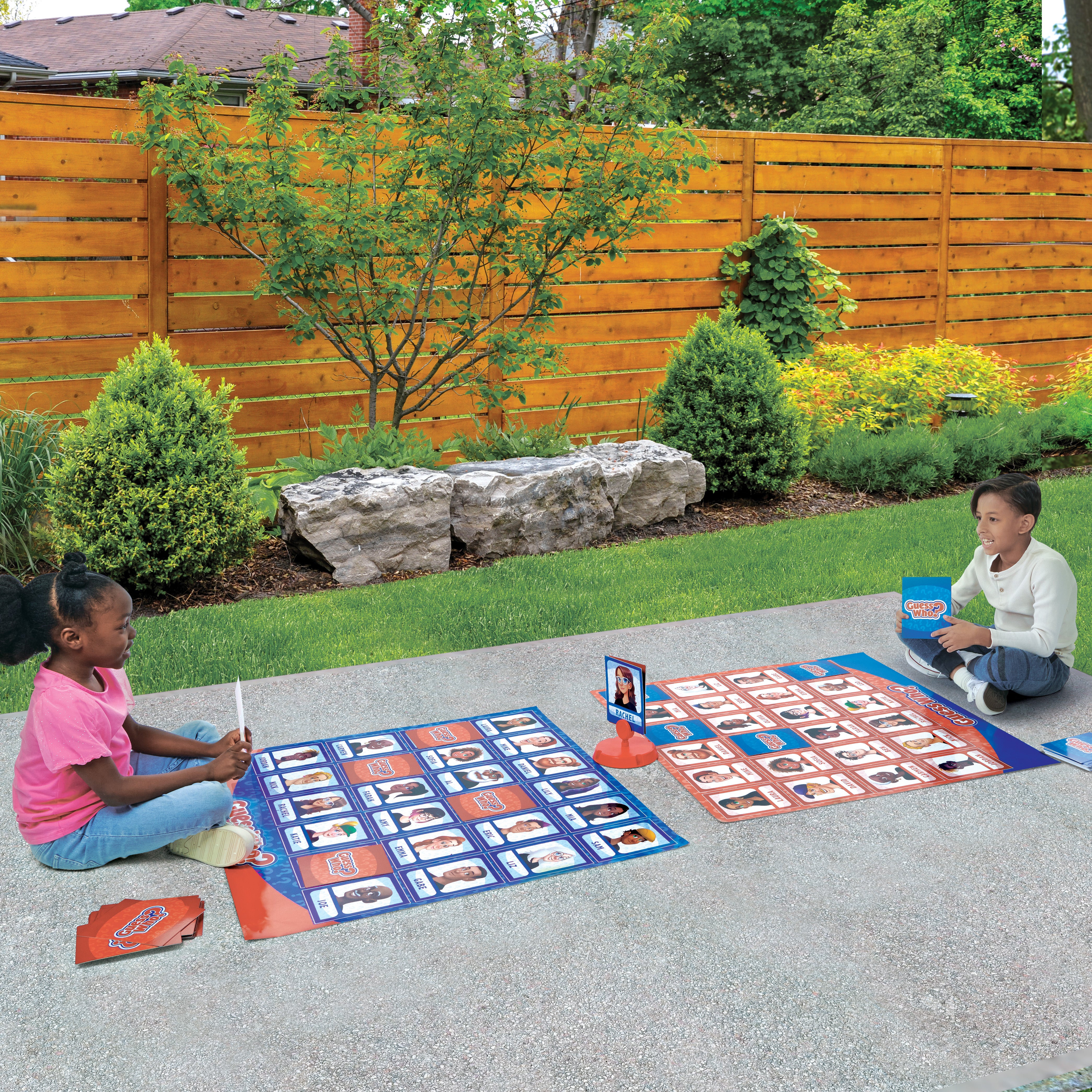 Spin Master Games, Guess Who? Giant Edition, Family Game for Indoor & Outdoor Fun with Big Oversized Board, for Family and Kids, 2-4 Players, Ages 6 & Up