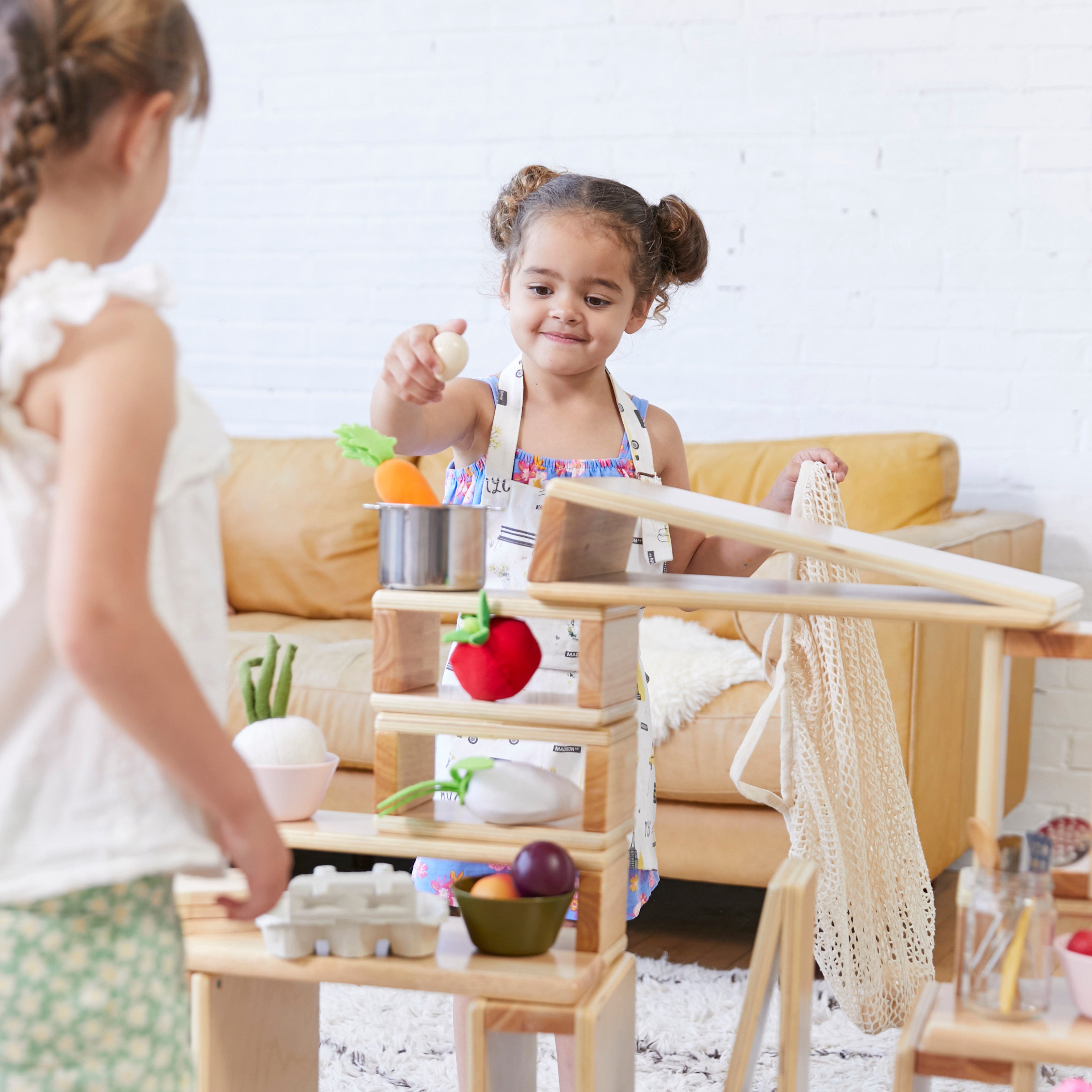 Wooden Hollow Blocks 18-Piece Set - Natural