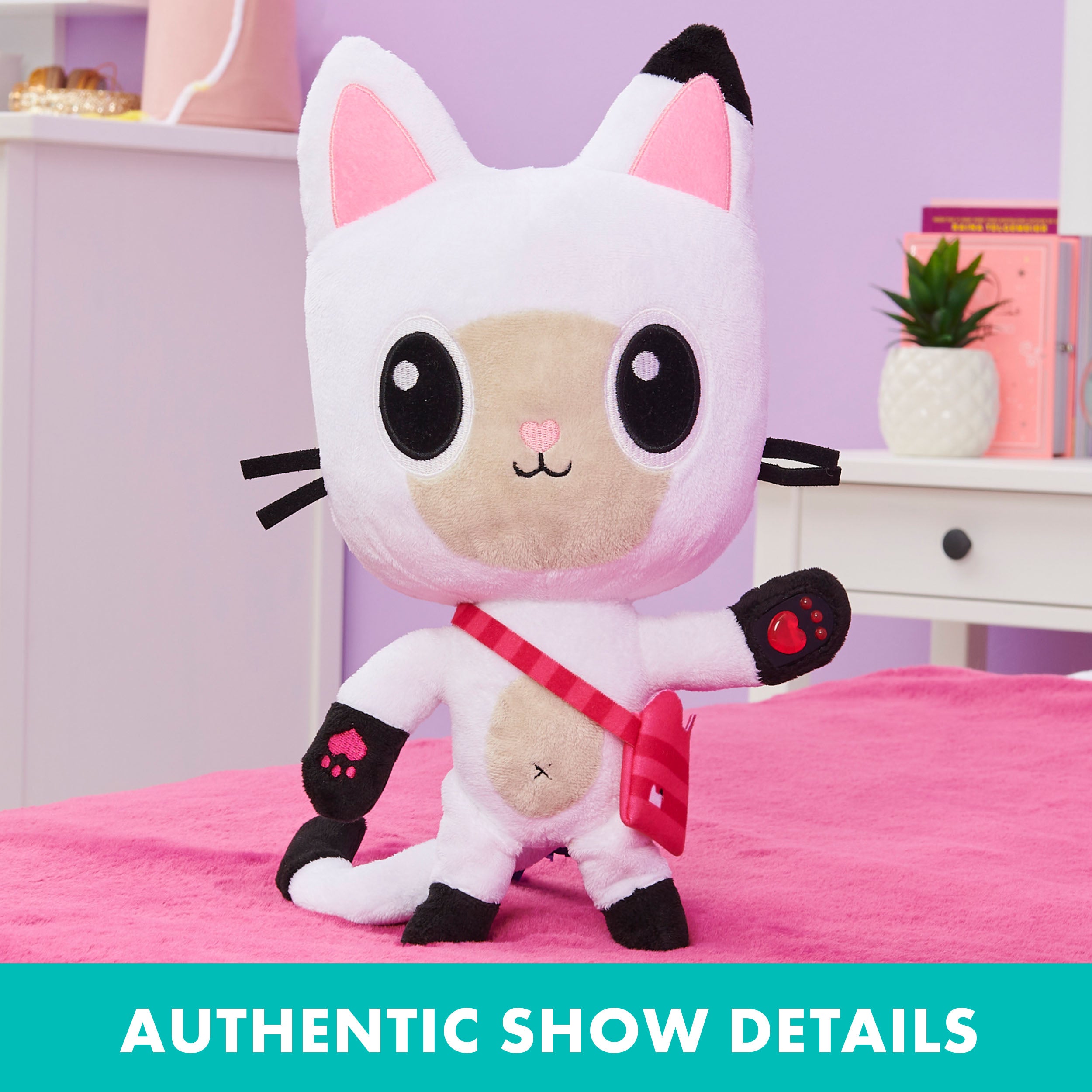 Gabby’s Dollhouse, 13-inch Talking Pandy Paws Plush Toy with Lights, Music and 10 Sounds and Phrases