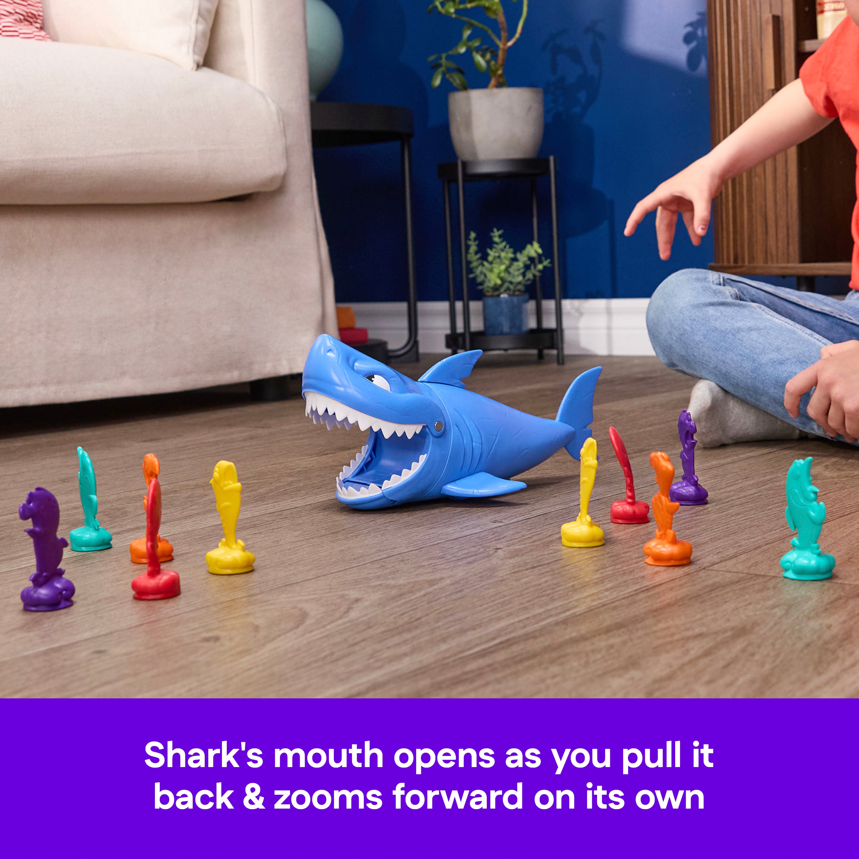 Spin Master Games, Shark Strike, Bowling Game with Wind-Up Jaw-Chomping Action, Easy Activity Toy for Preschoolers, Fun for Kids & Family, 2-4 Players, for Ages 5 & Up