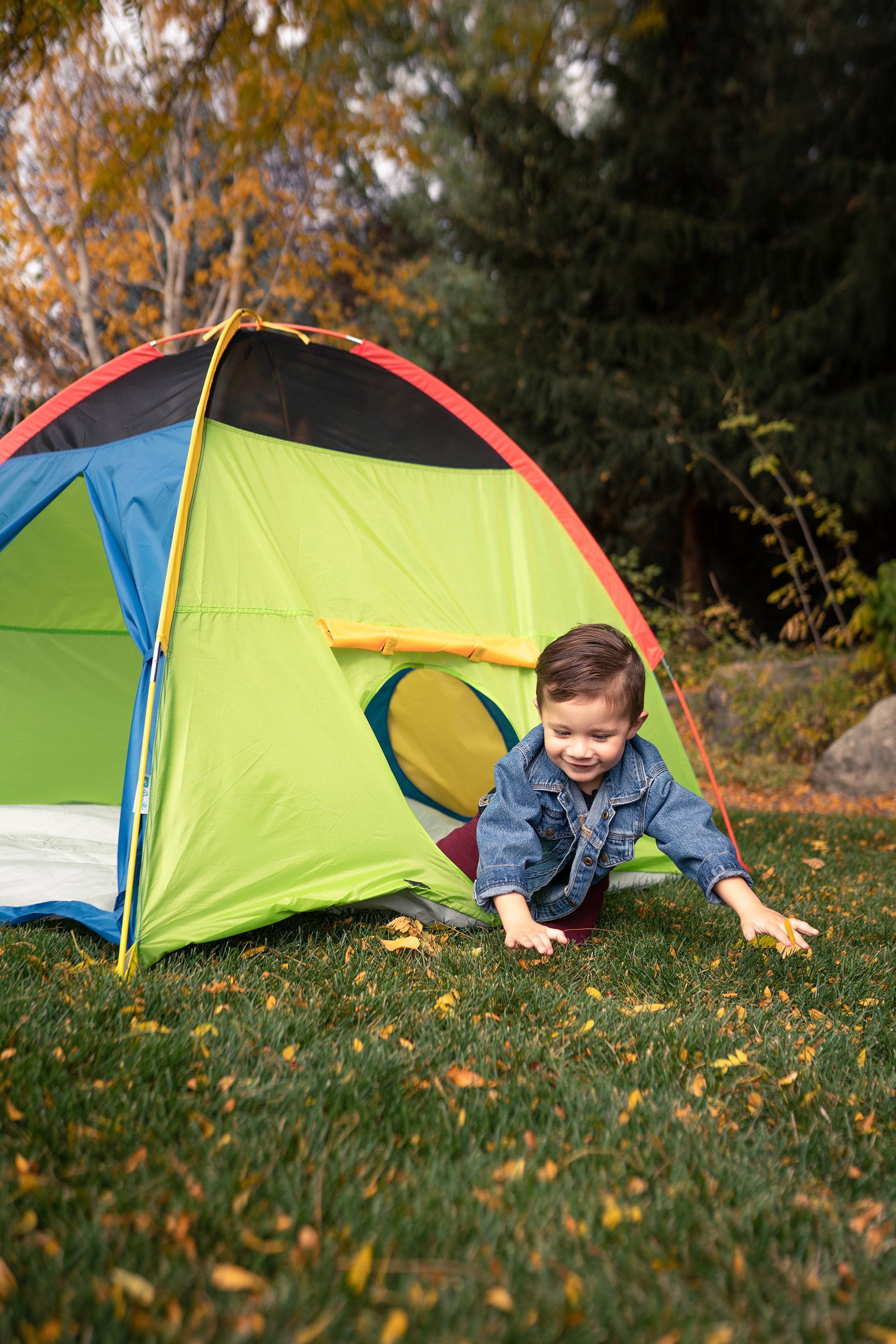 Super Duper 4-Kid Dome Tent - Blue / Green / Red / Yellow