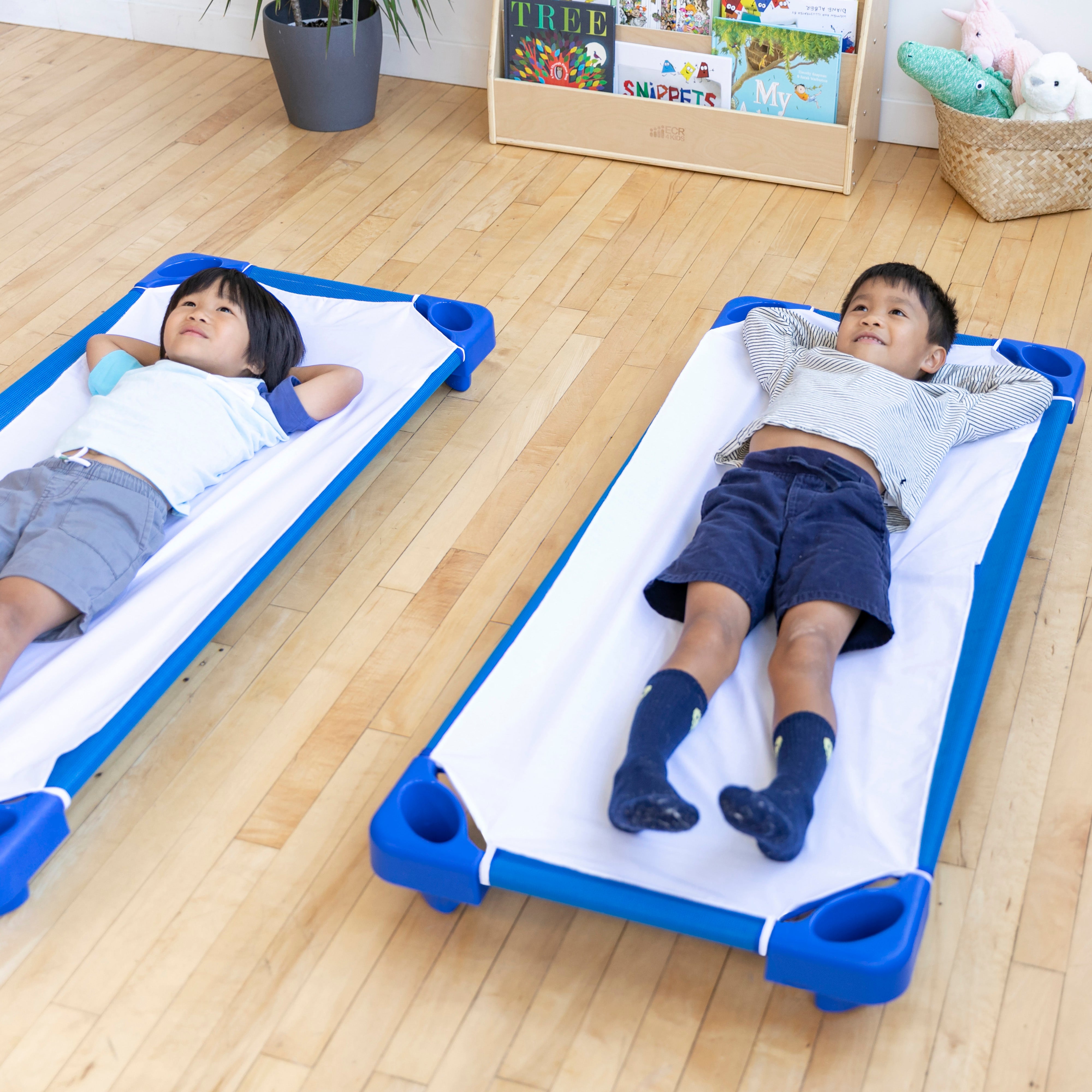 Stackable Kiddie Cot Standard with Sheet Ready-to-Assemble 6-Pack - Blue