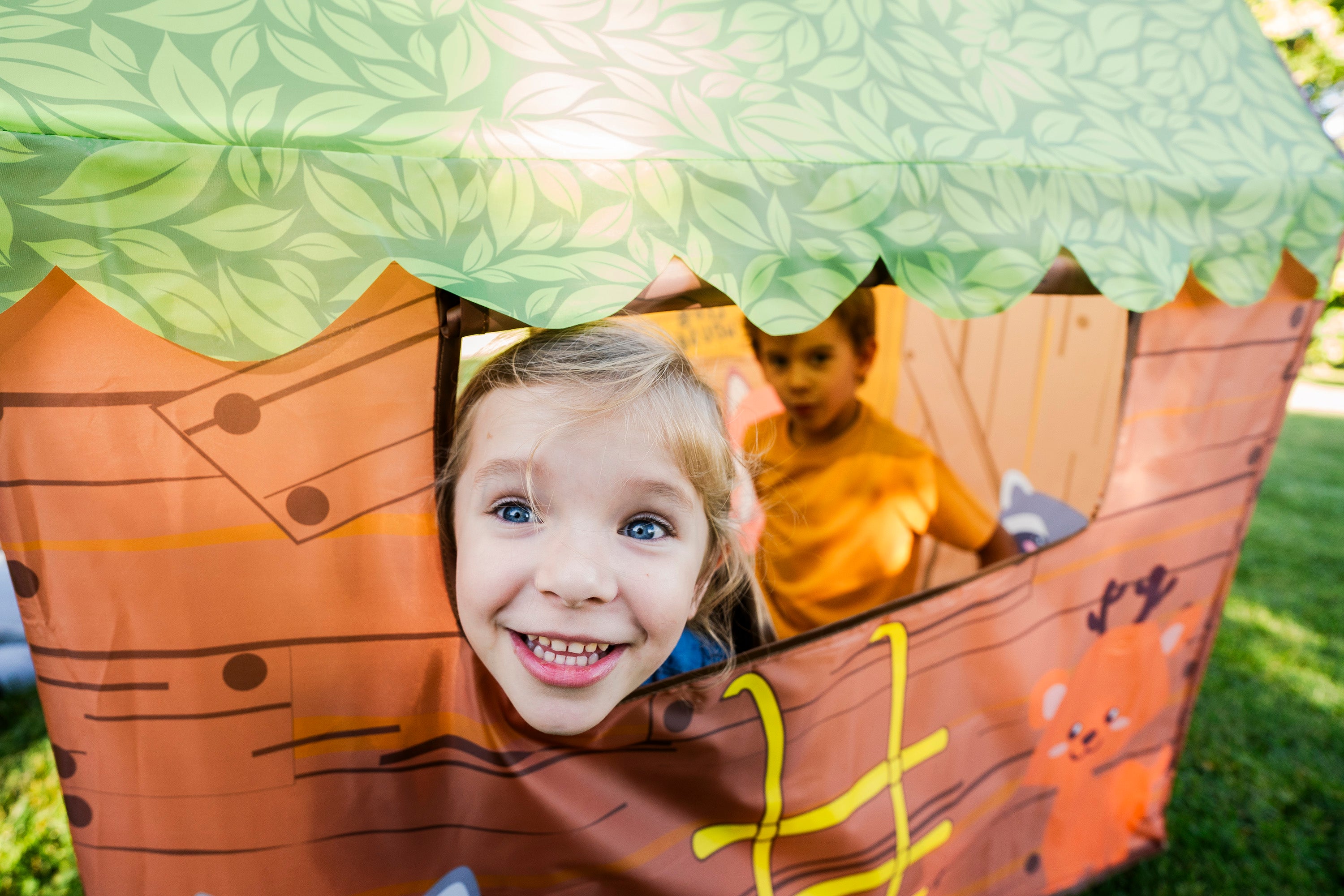 Lil' Club House Play Tent