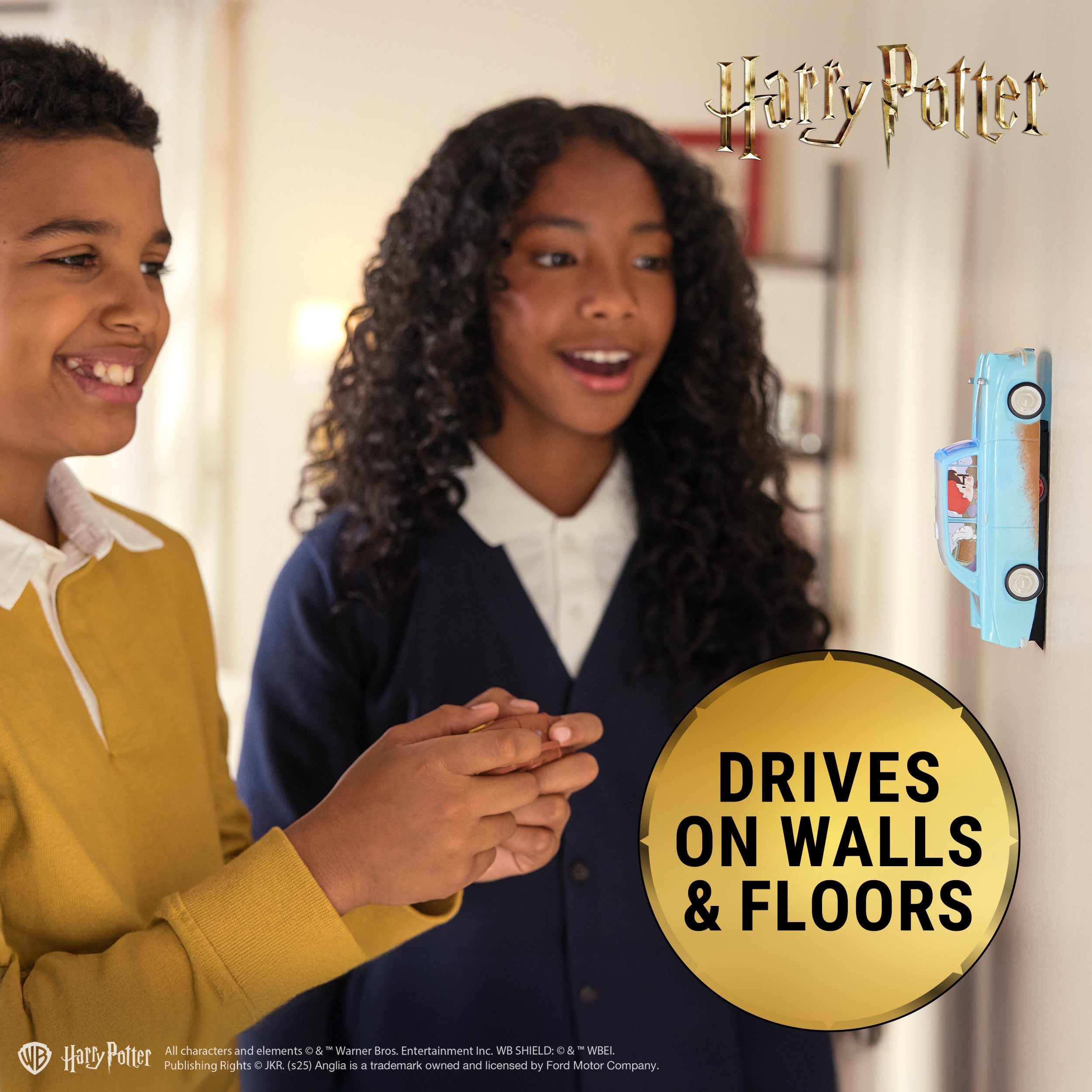 Wizarding World Harry Potter, Weasley’s Flying Remote Control Car with Zero Gravity Technology, Drives Indoors on Walls & Floors, Kids Toys for Ages 6 and up