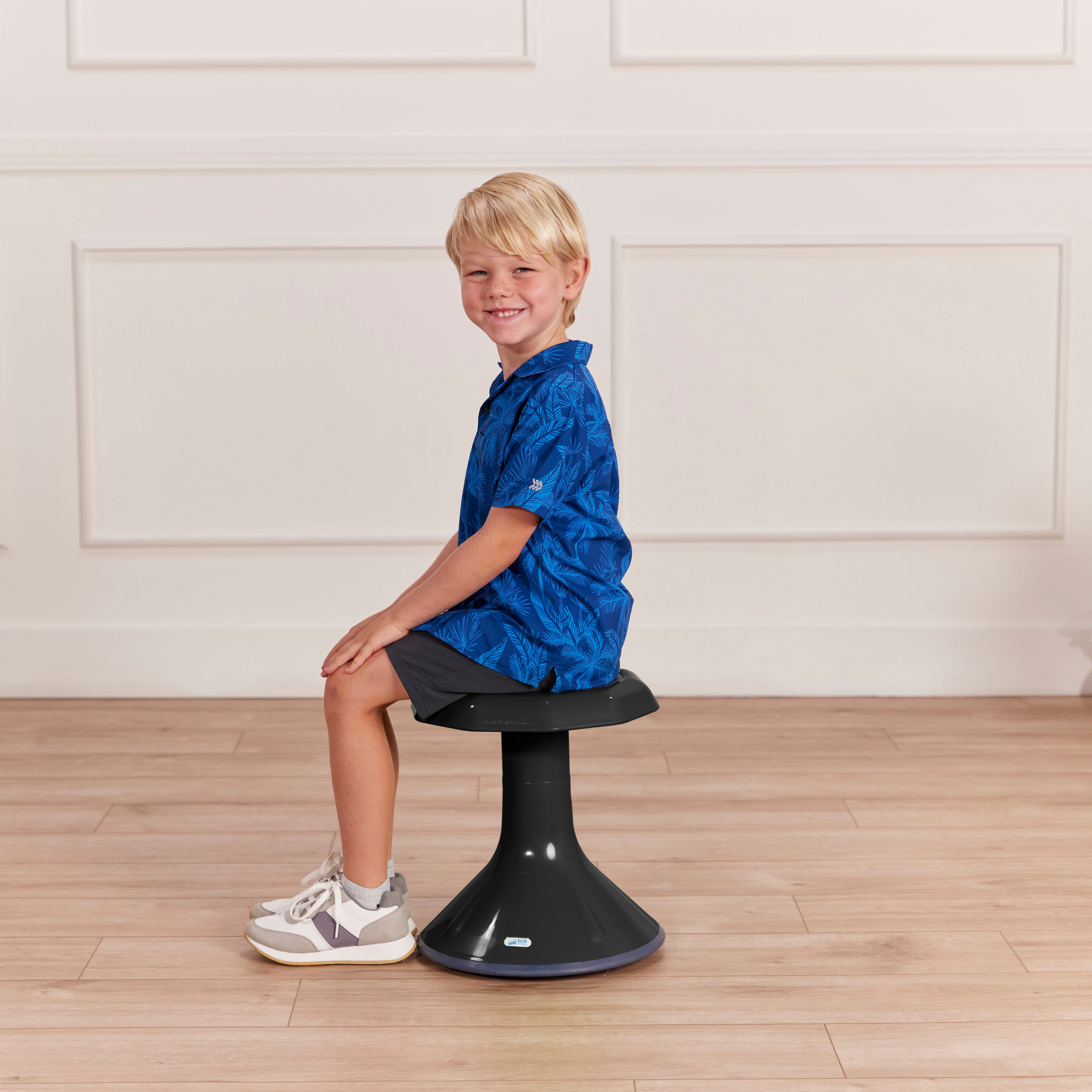 15in ACE Stool - Black