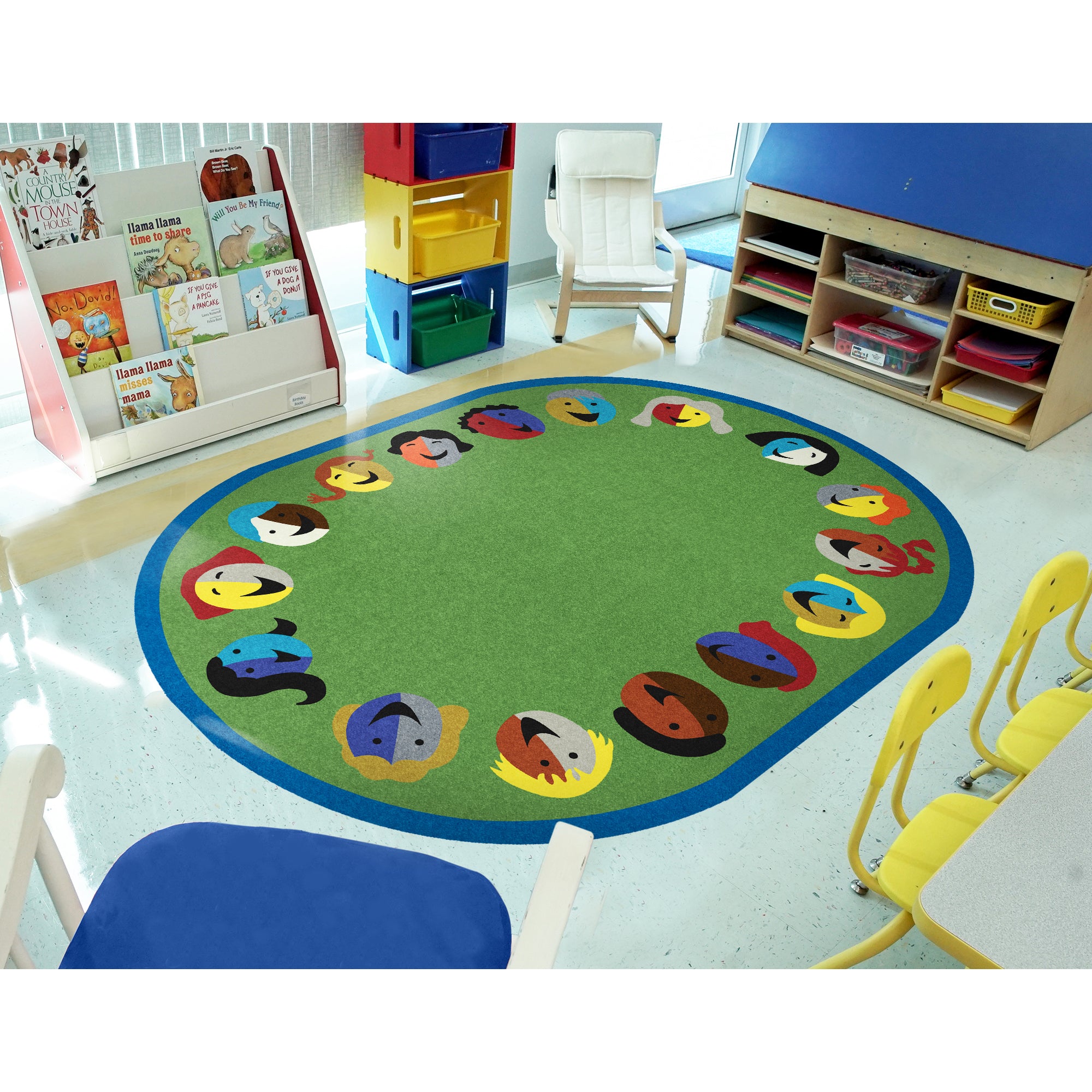 Joyful Faces 10'9" x 13'2" Oval area rug in color Green