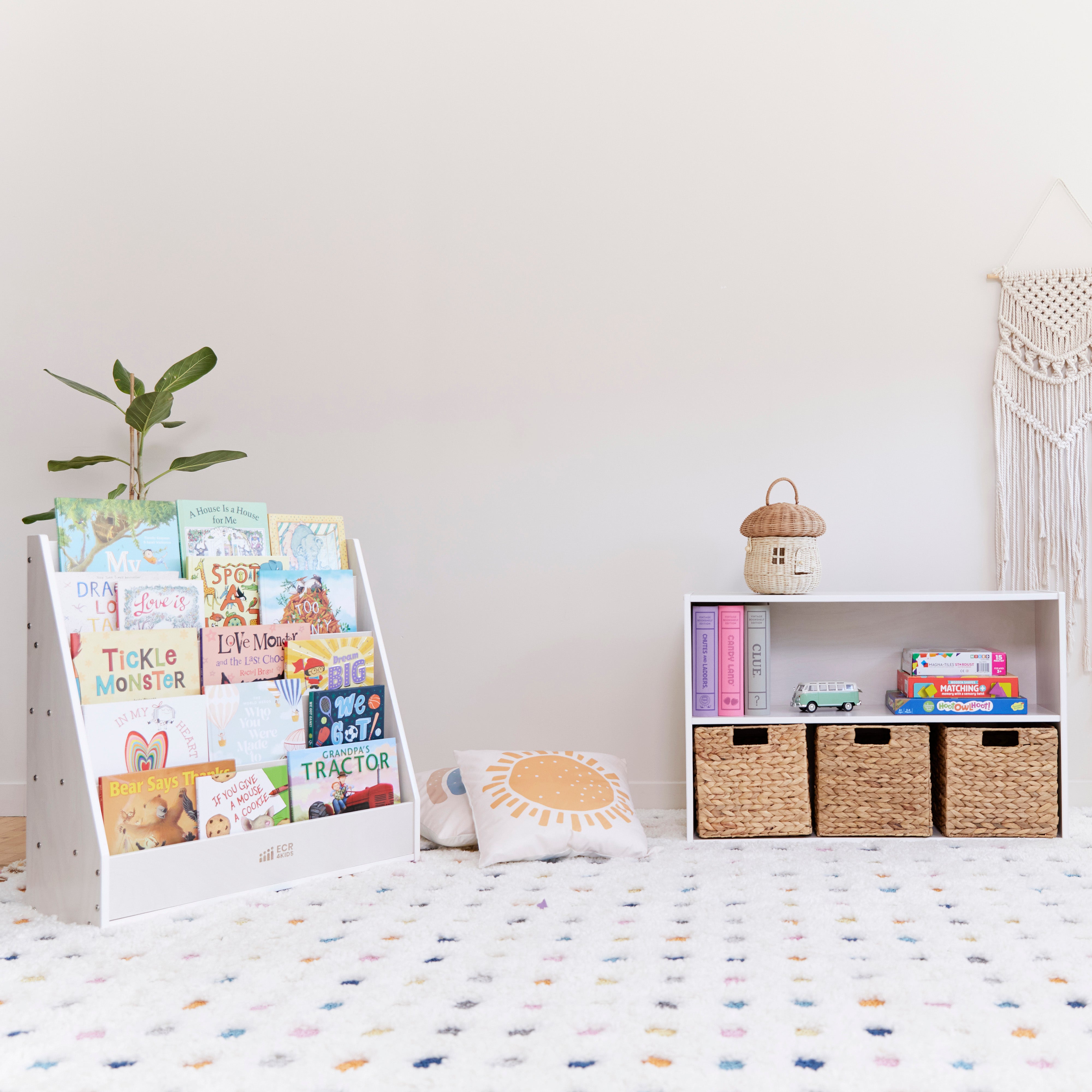Streamline Single-Sided Book Display - White Wash